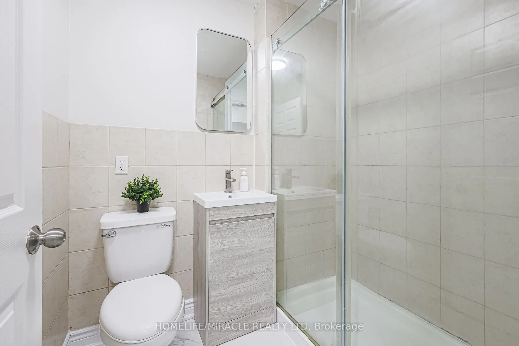 3 Hawkway Court, #Upper