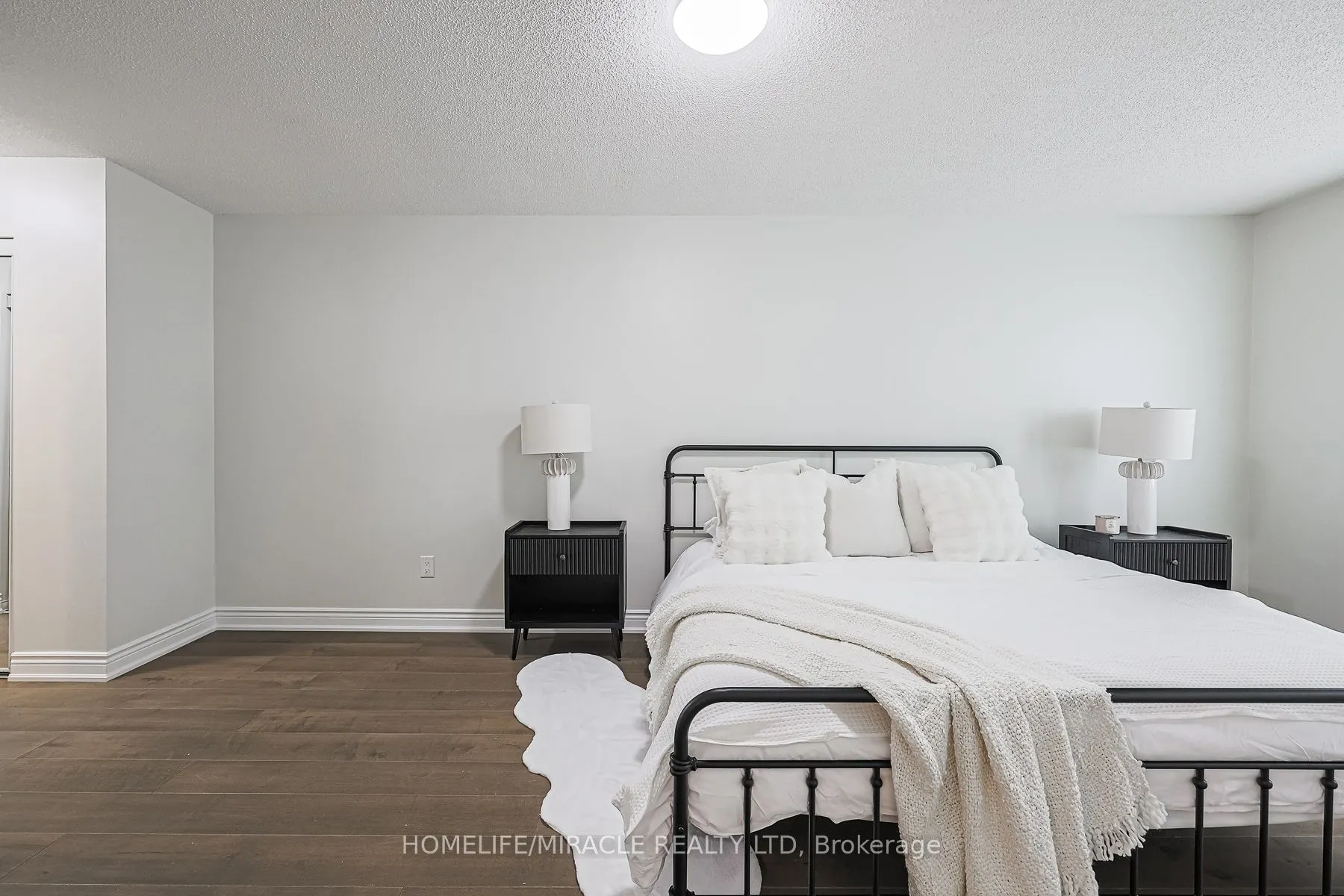 3 Hawkway Court, #Upper