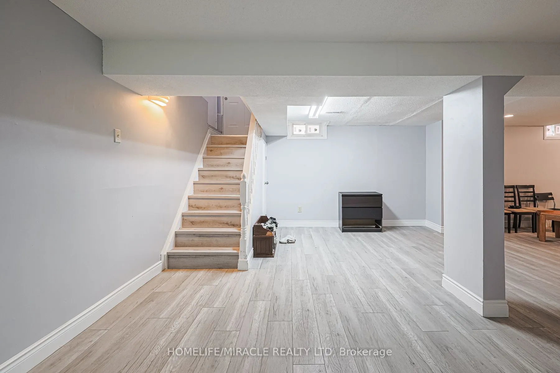 3 Hawkway Court, #Upper