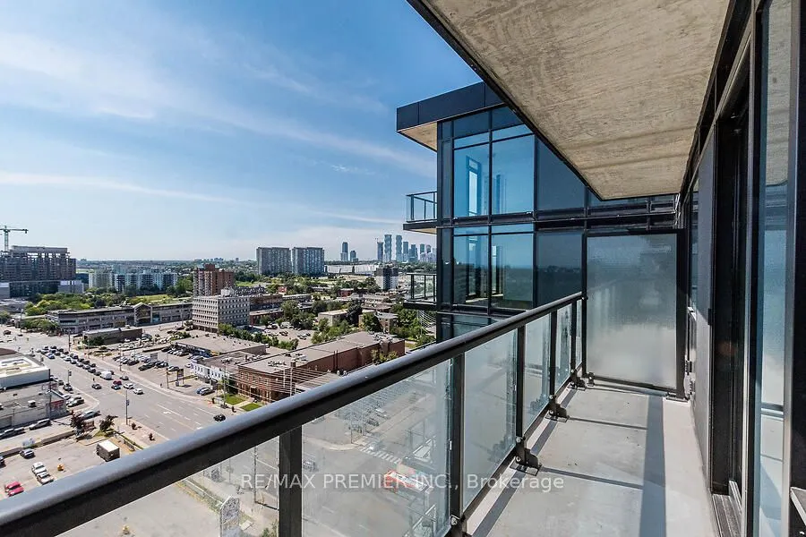 86 Dundas Street E, #1620