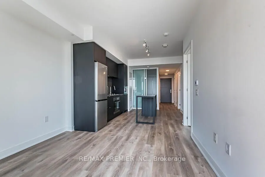 86 Dundas Street E, #1620