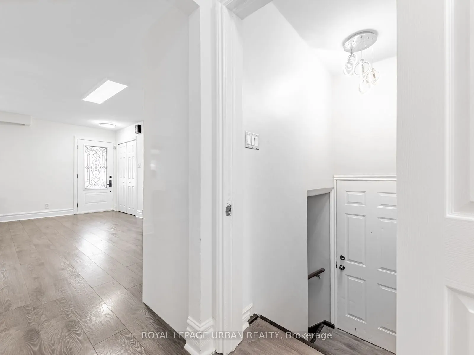15 Maple Bush Avenue