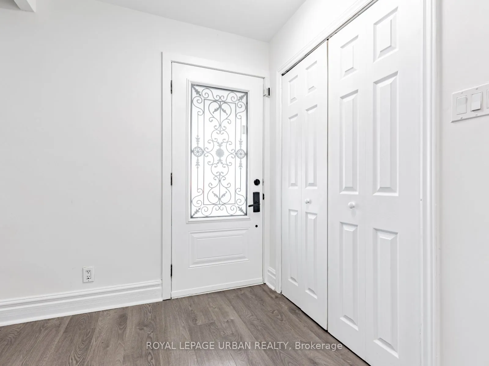 15 Maple Bush Avenue