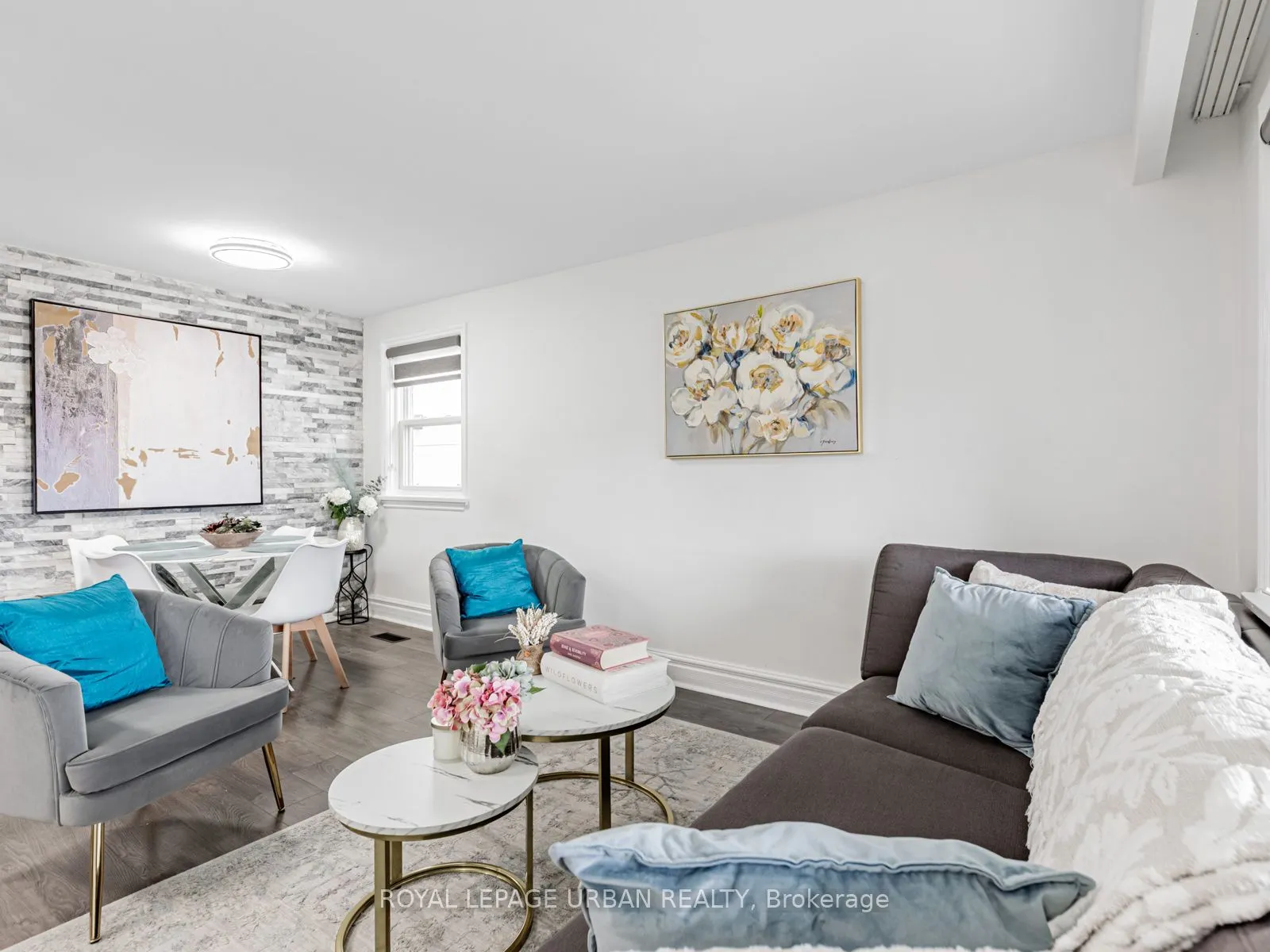 15 Maple Bush Avenue