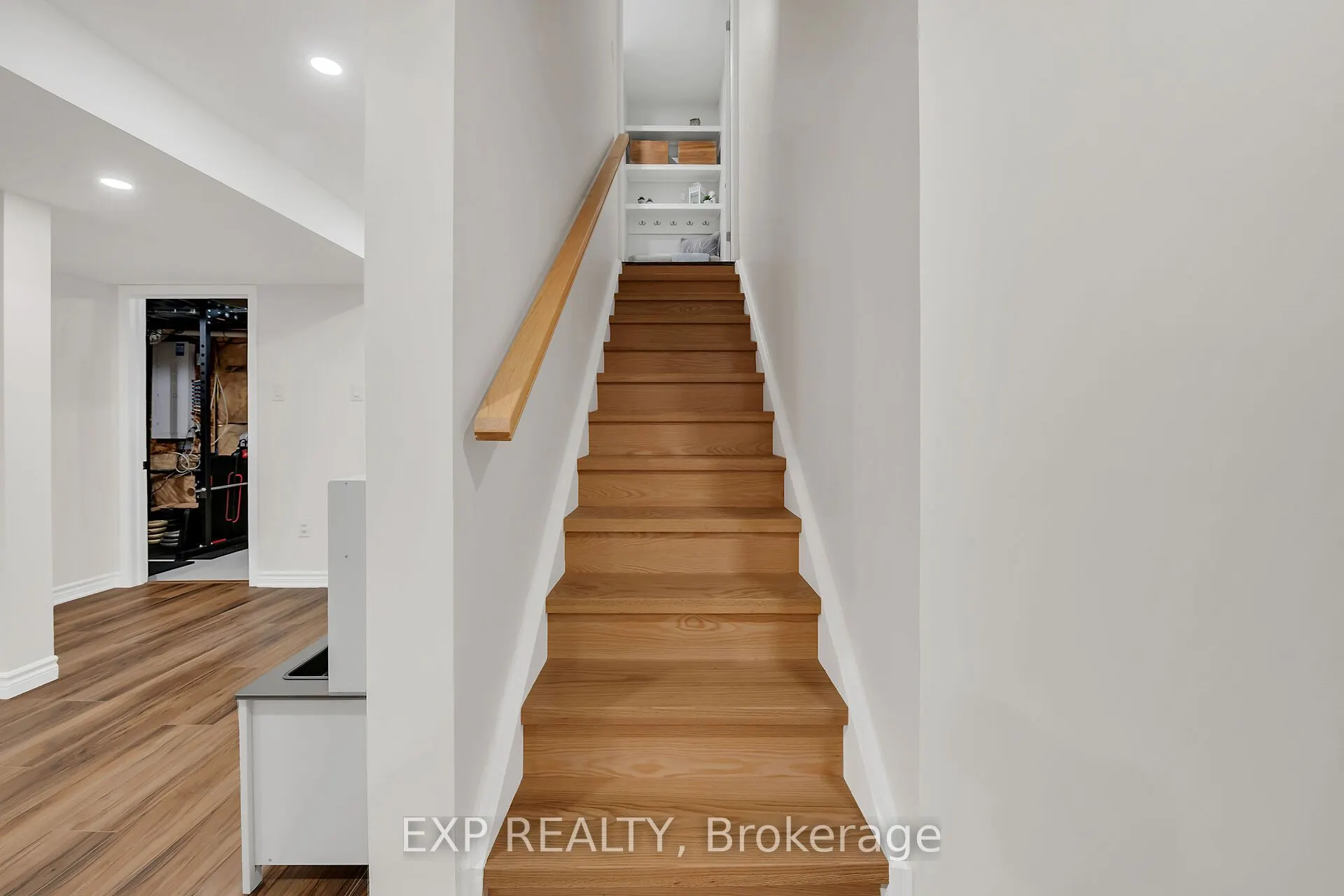 1459 Sycamore Garden