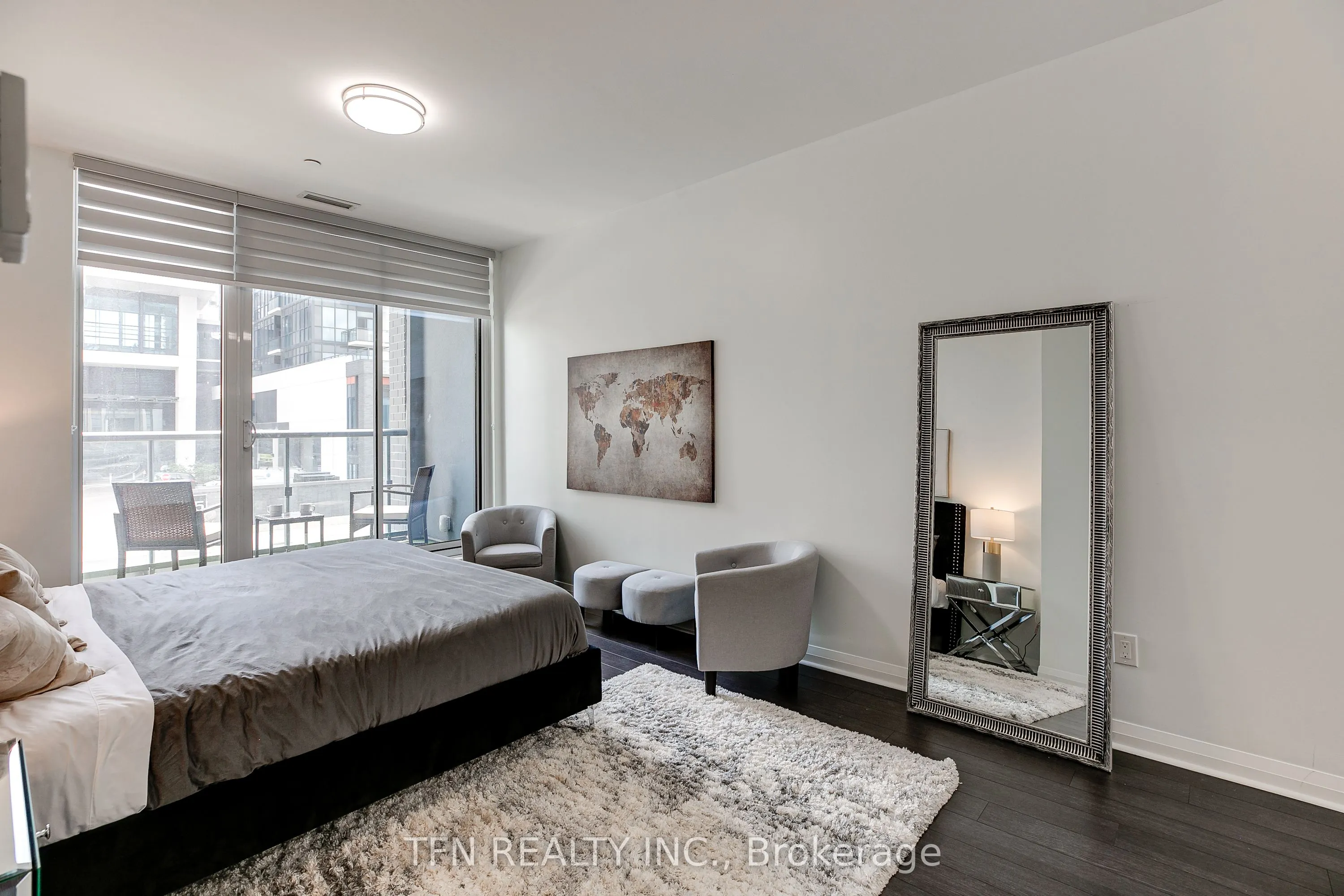 5025 FOUR SPRINGS Avenue, #105