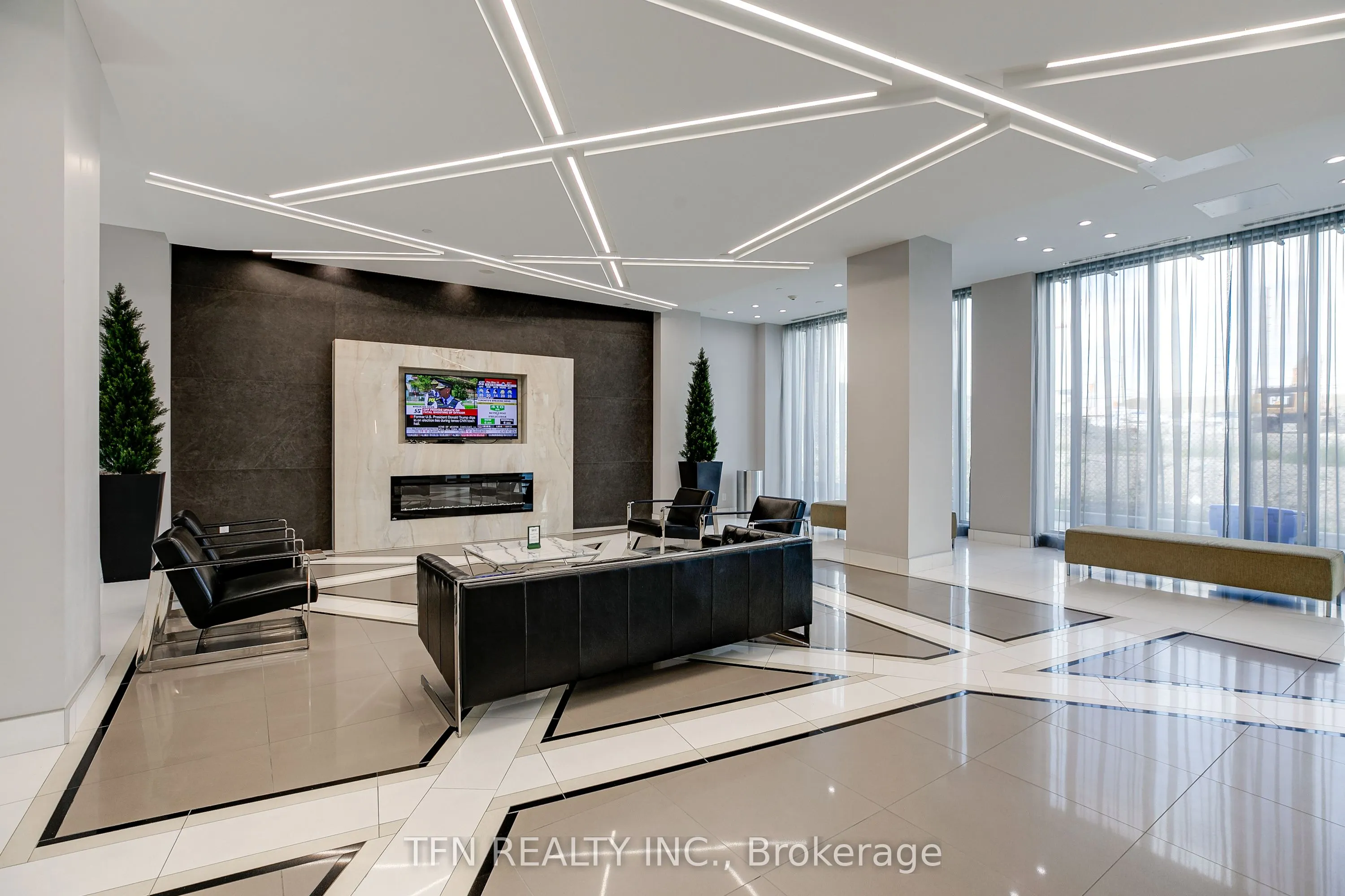 5025 FOUR SPRINGS Avenue, #105