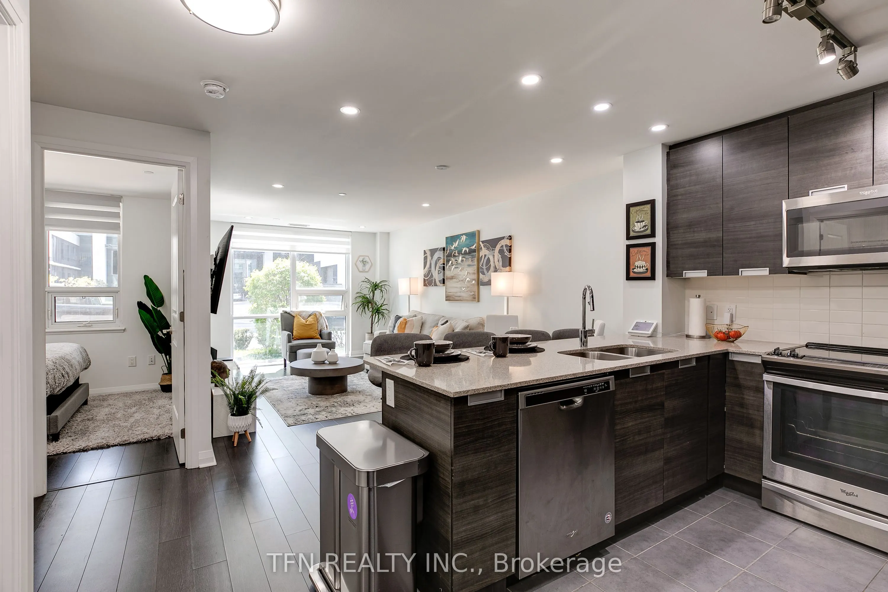 5025 FOUR SPRINGS Avenue, #105