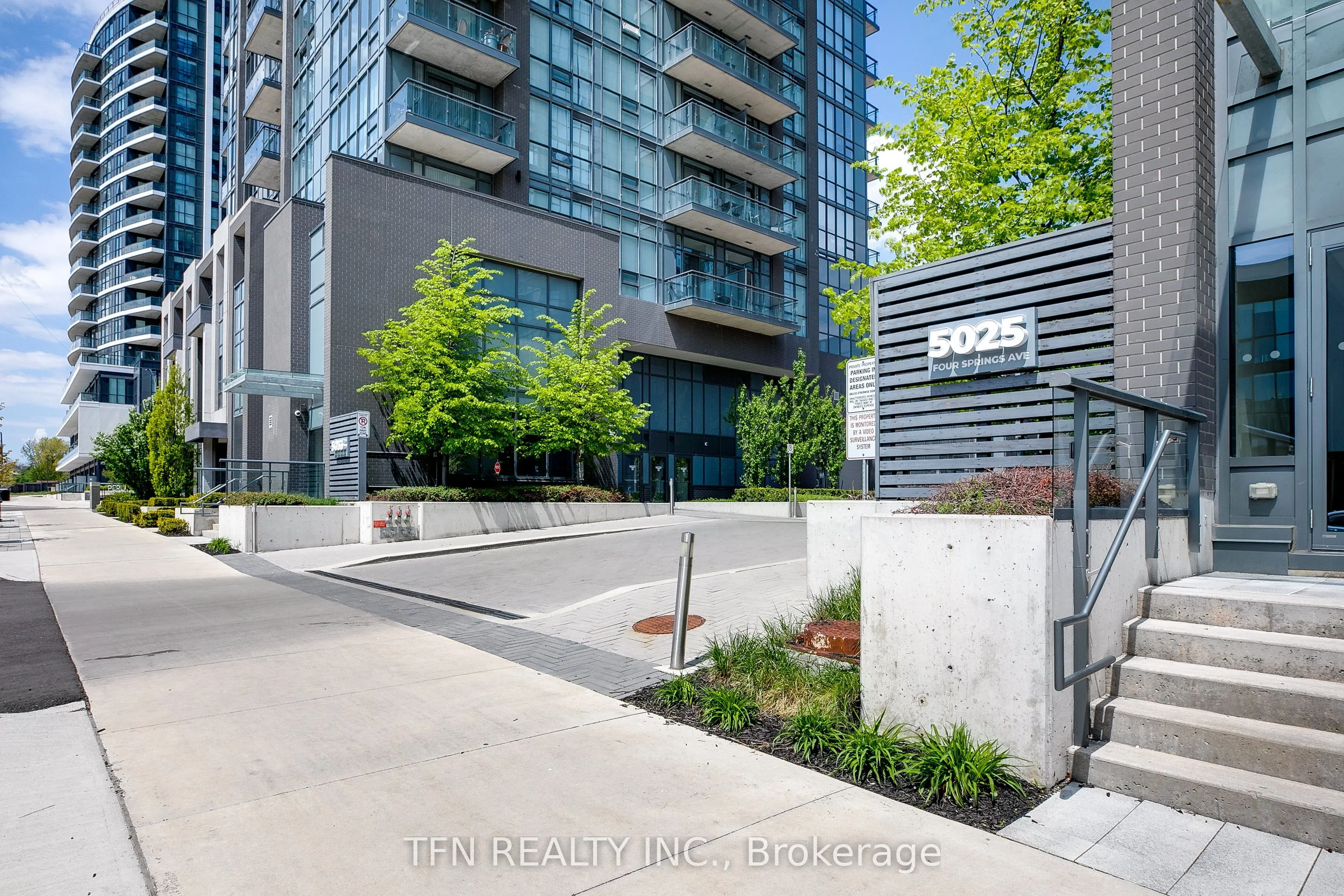5025 FOUR SPRINGS Avenue, #105