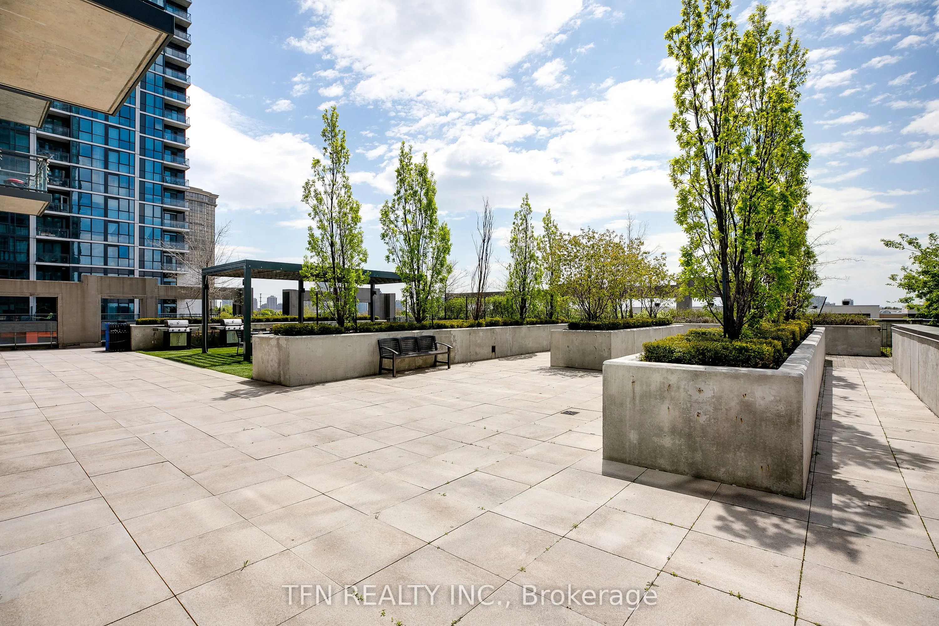 5025 FOUR SPRINGS Avenue, #105