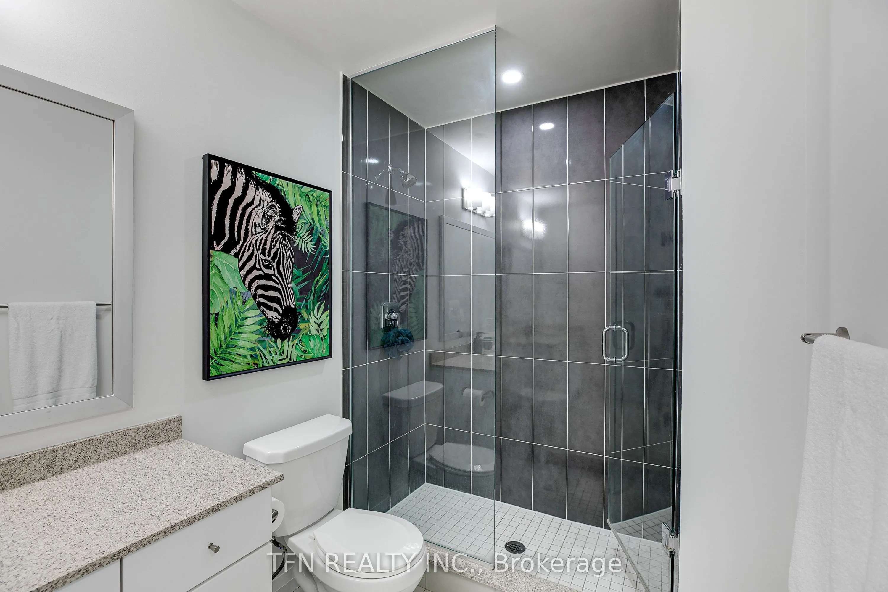 5025 FOUR SPRINGS Avenue, #105