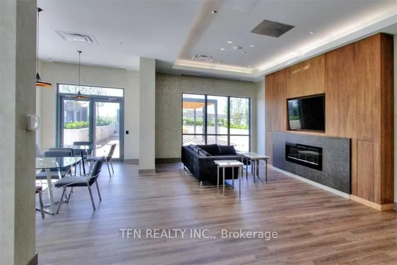5025 FOUR SPRINGS Avenue, #105