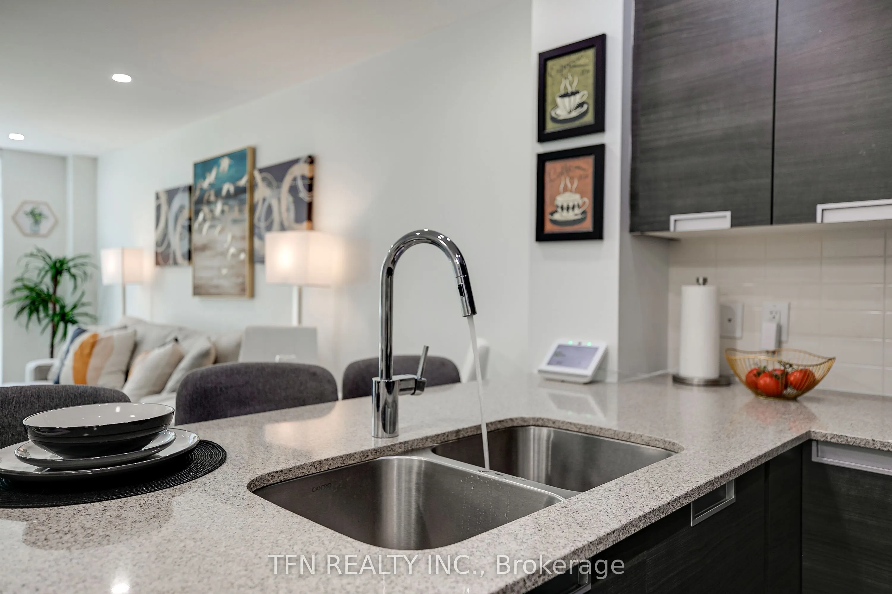 5025 FOUR SPRINGS Avenue, #105
