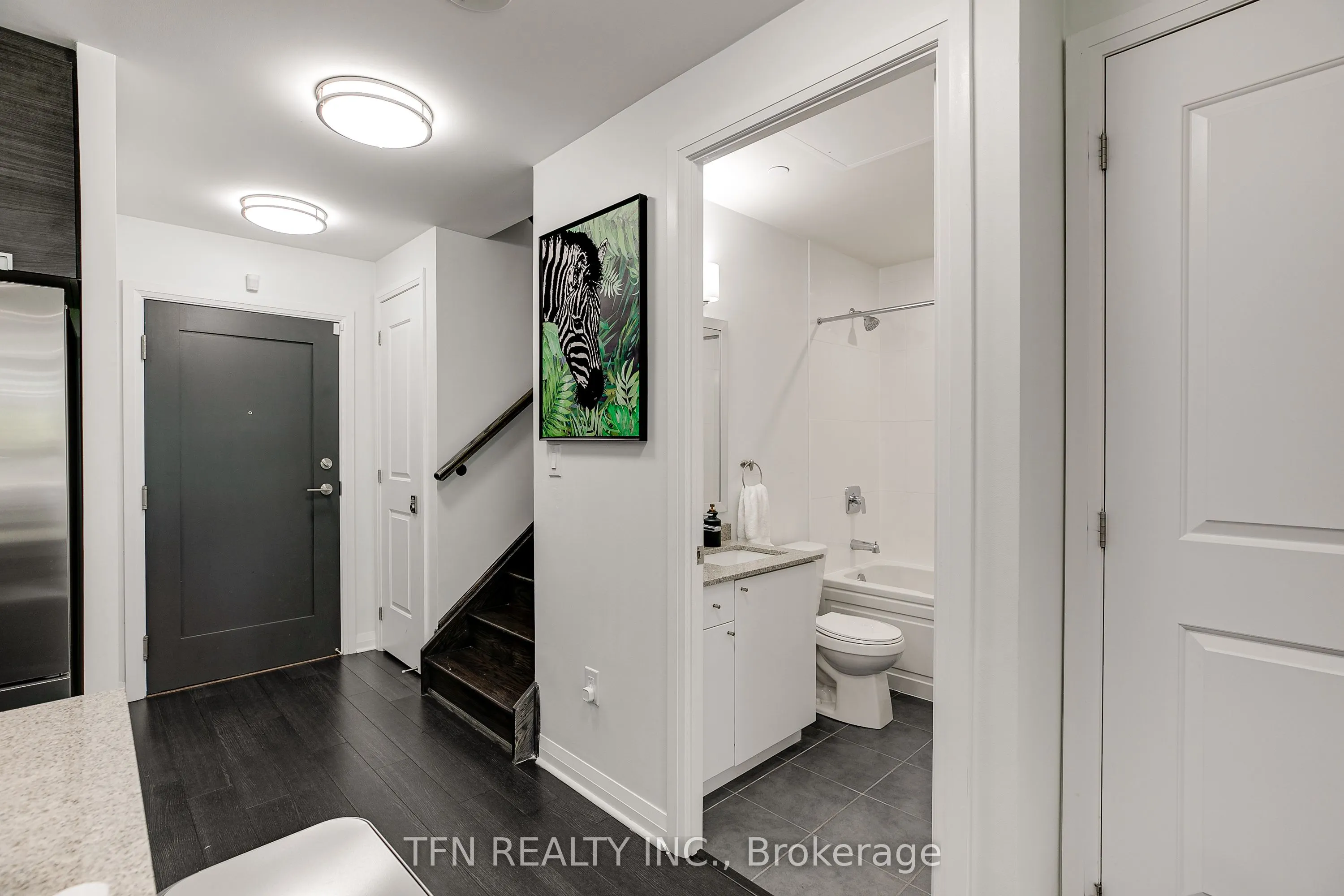 5025 FOUR SPRINGS Avenue, #105