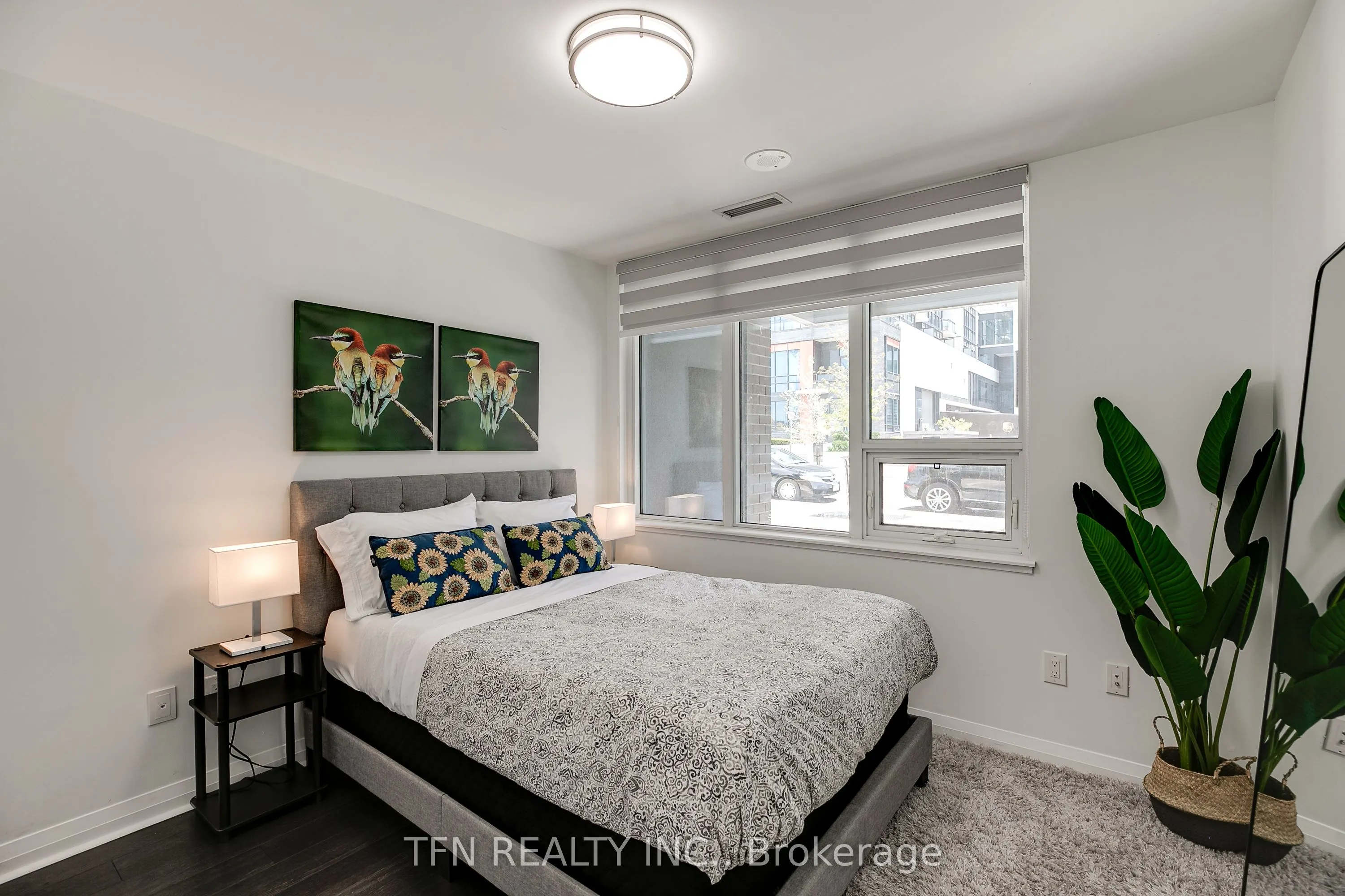 5025 FOUR SPRINGS Avenue, #105