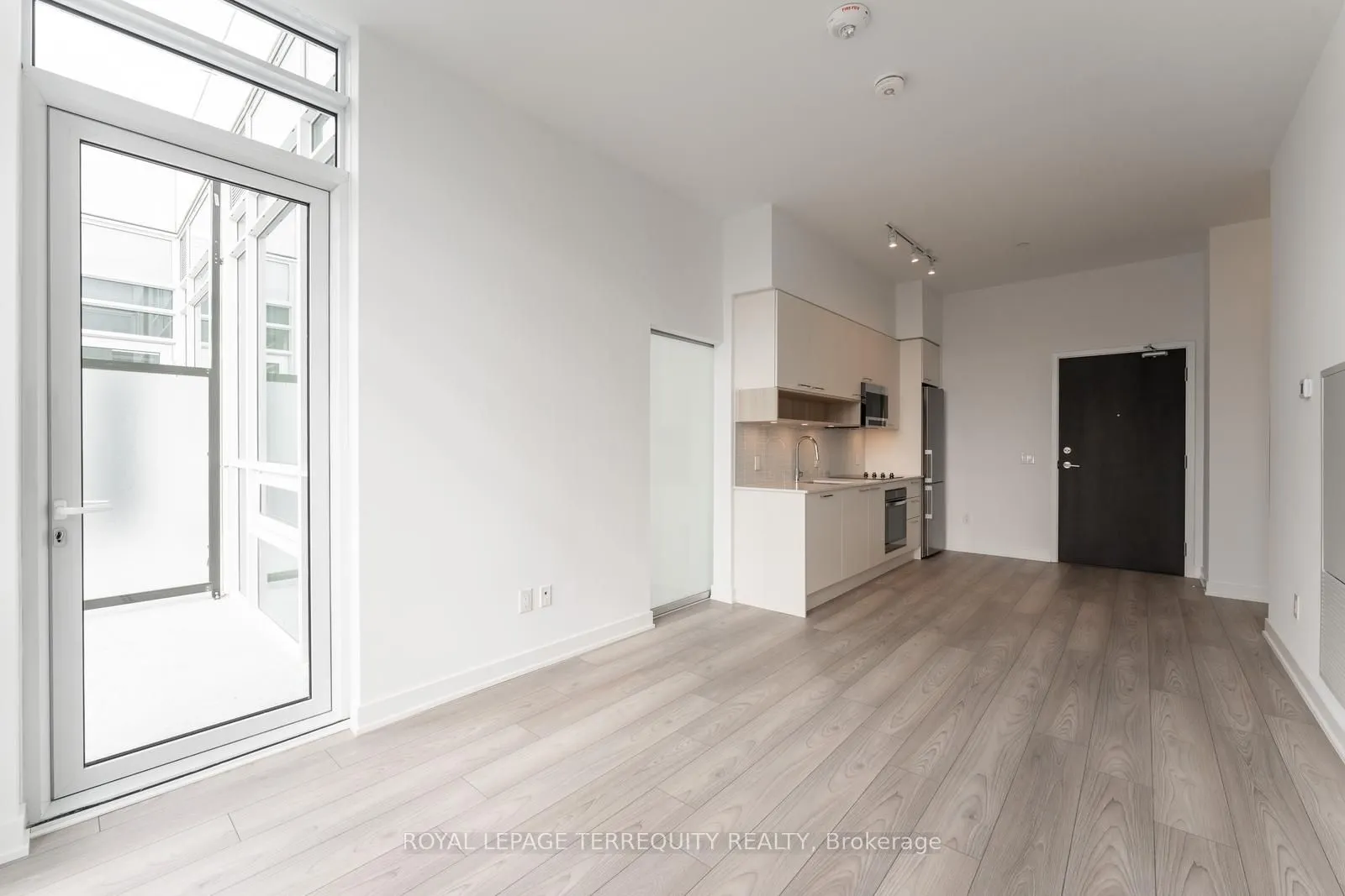 3005 Pine Glen Road, #PH 802