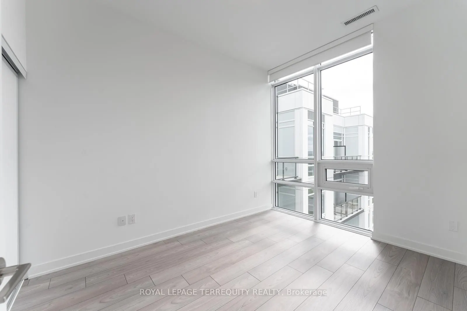 3005 Pine Glen Road, #PH 802