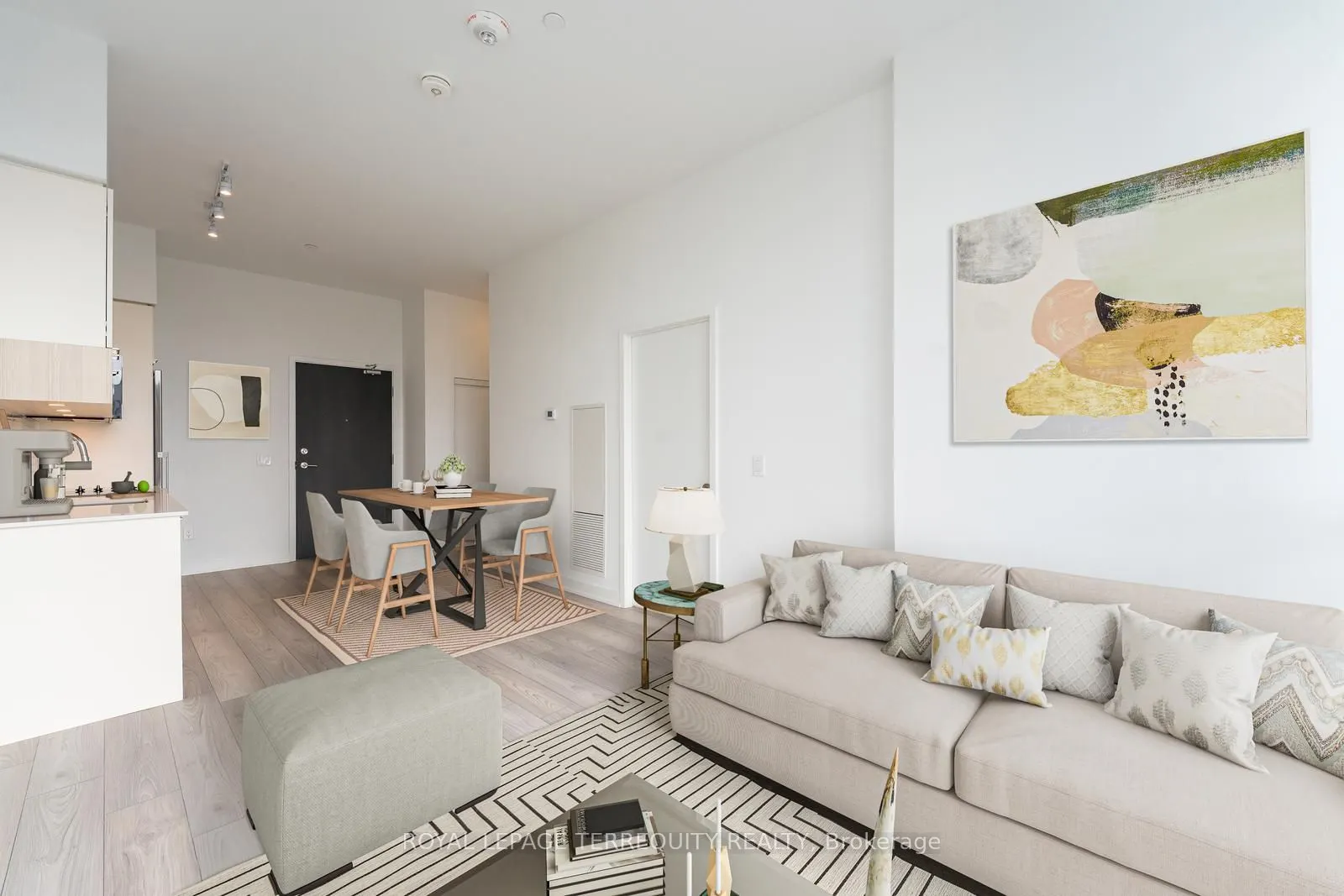 3005 Pine Glen Road, #PH 802