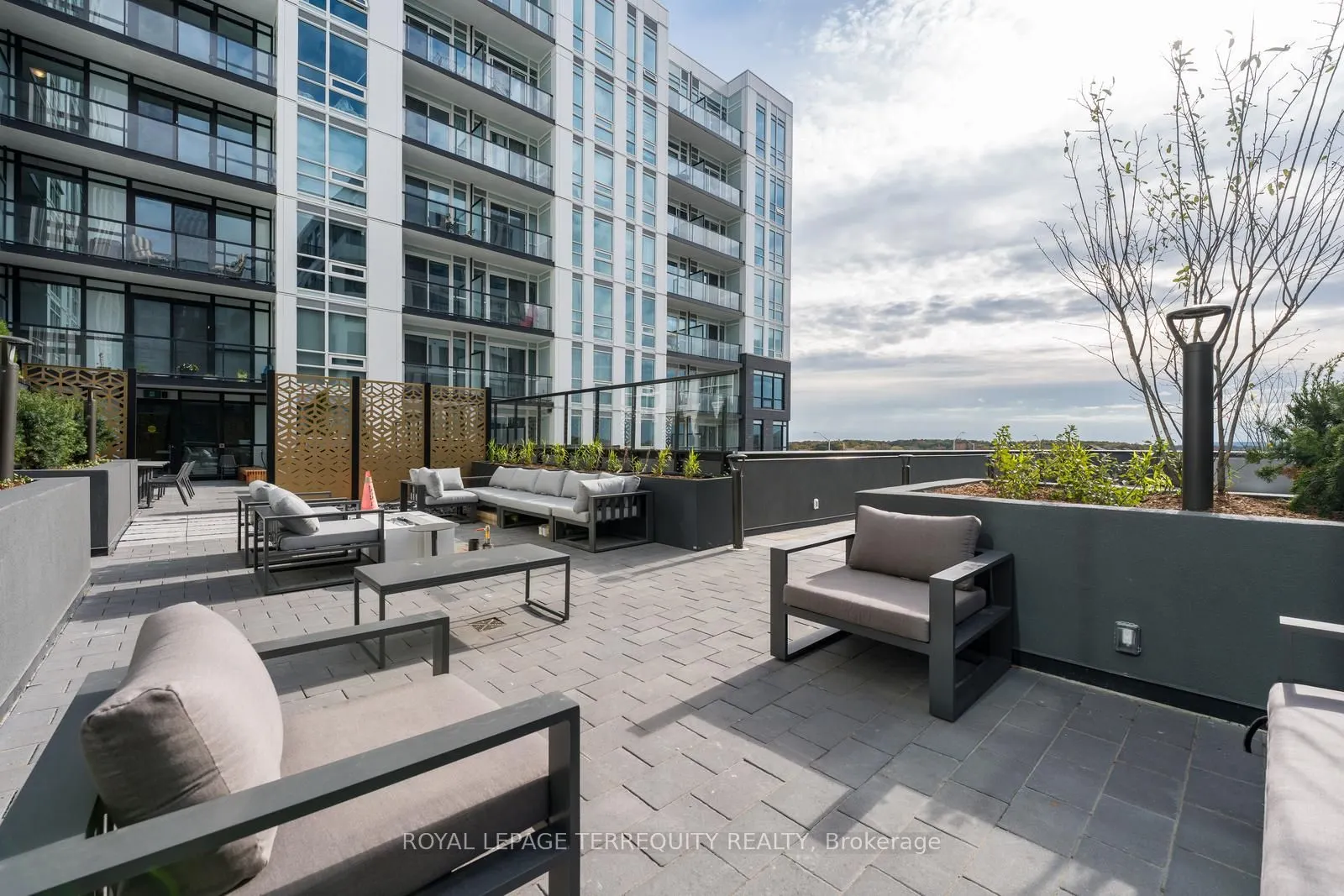 3005 Pine Glen Road, #PH 802