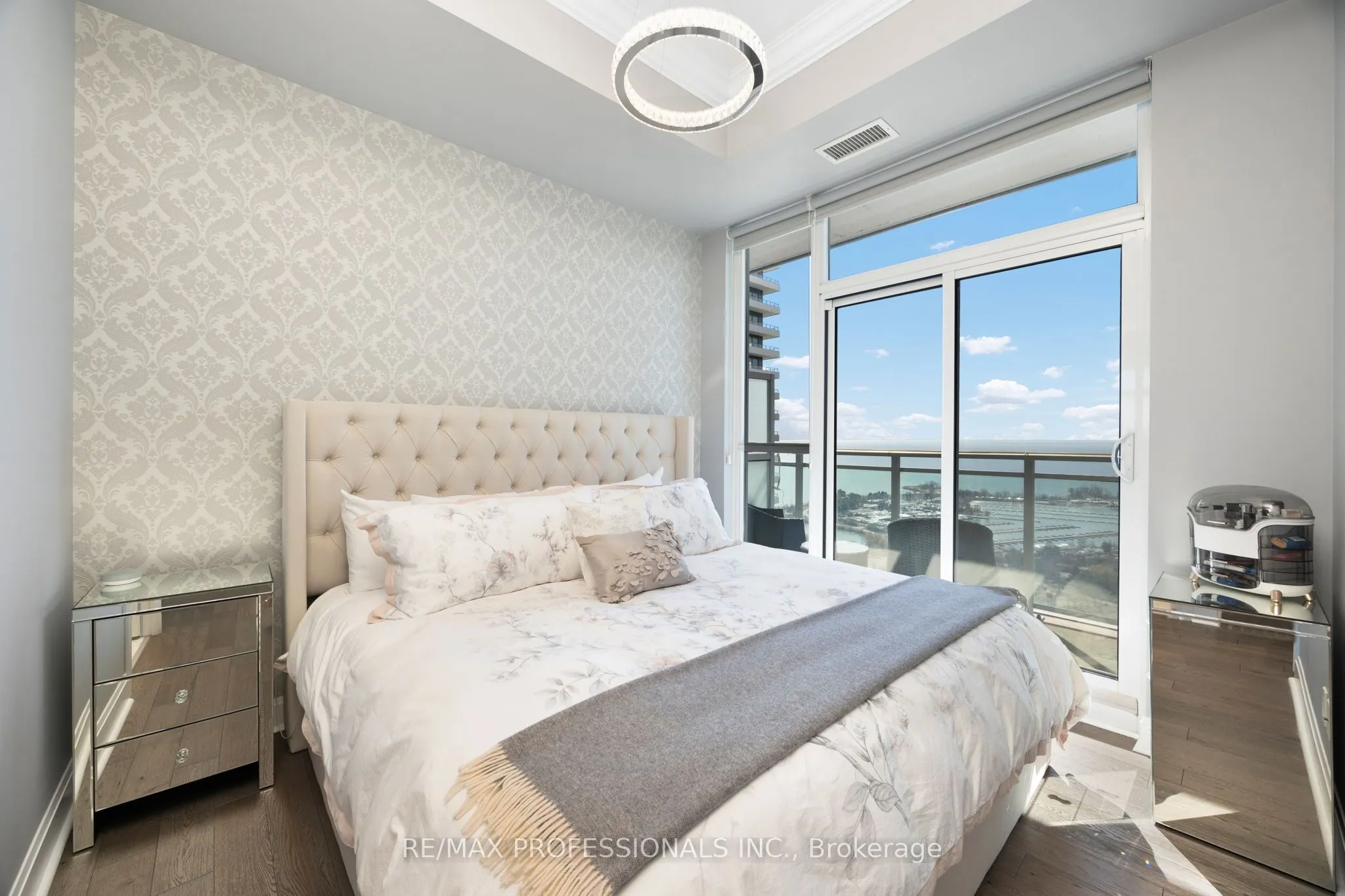 33 Shore Breeze Drive, #LPH3501