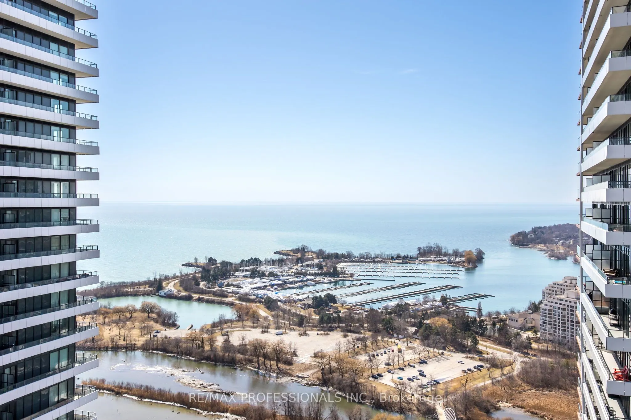 33 Shore Breeze Drive, #LPH3501