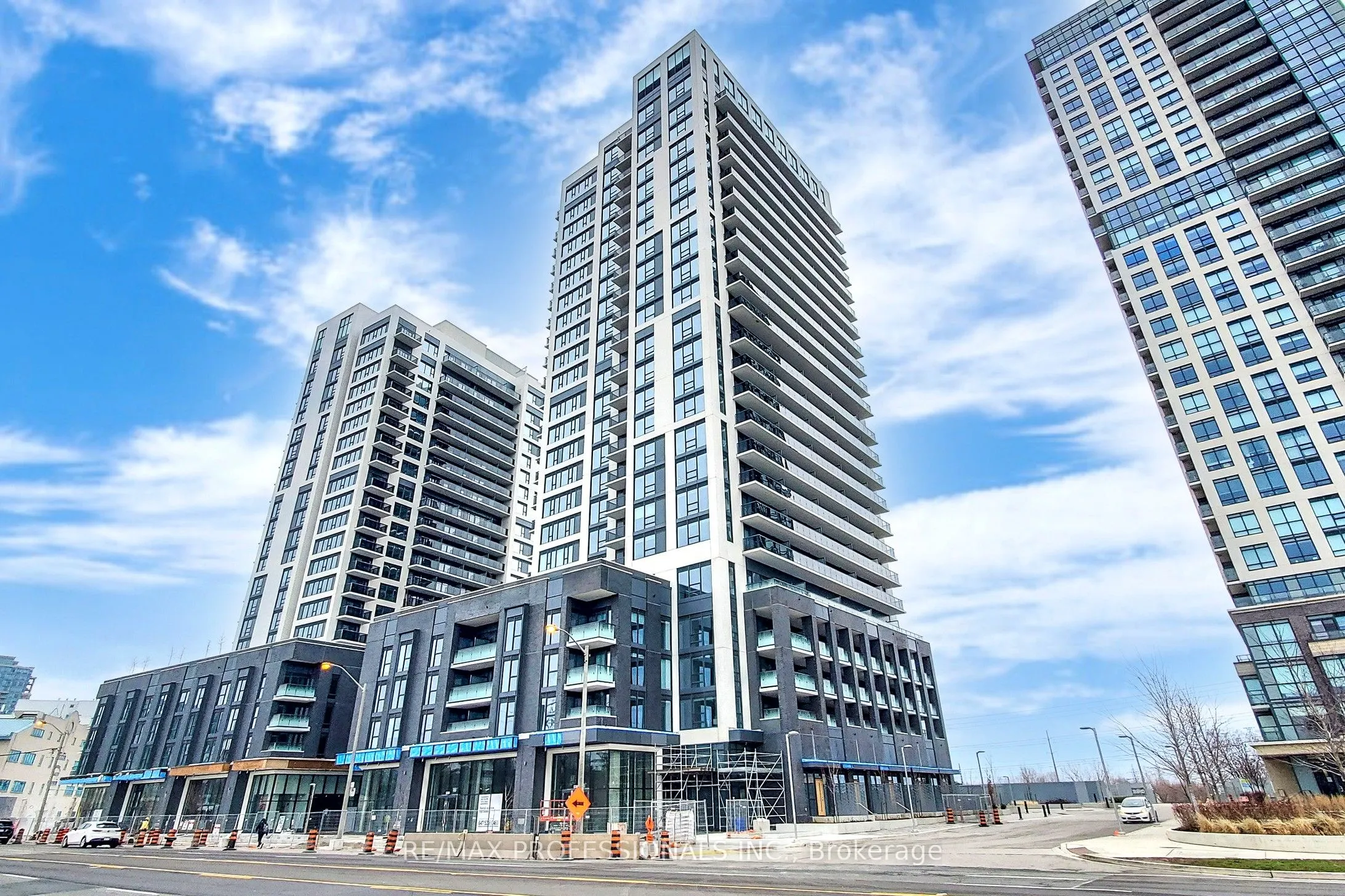 30 Samuel Wood Way, #803