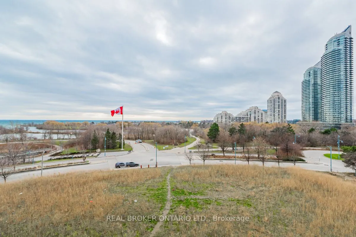 30 Shore Breeze Drive, #425