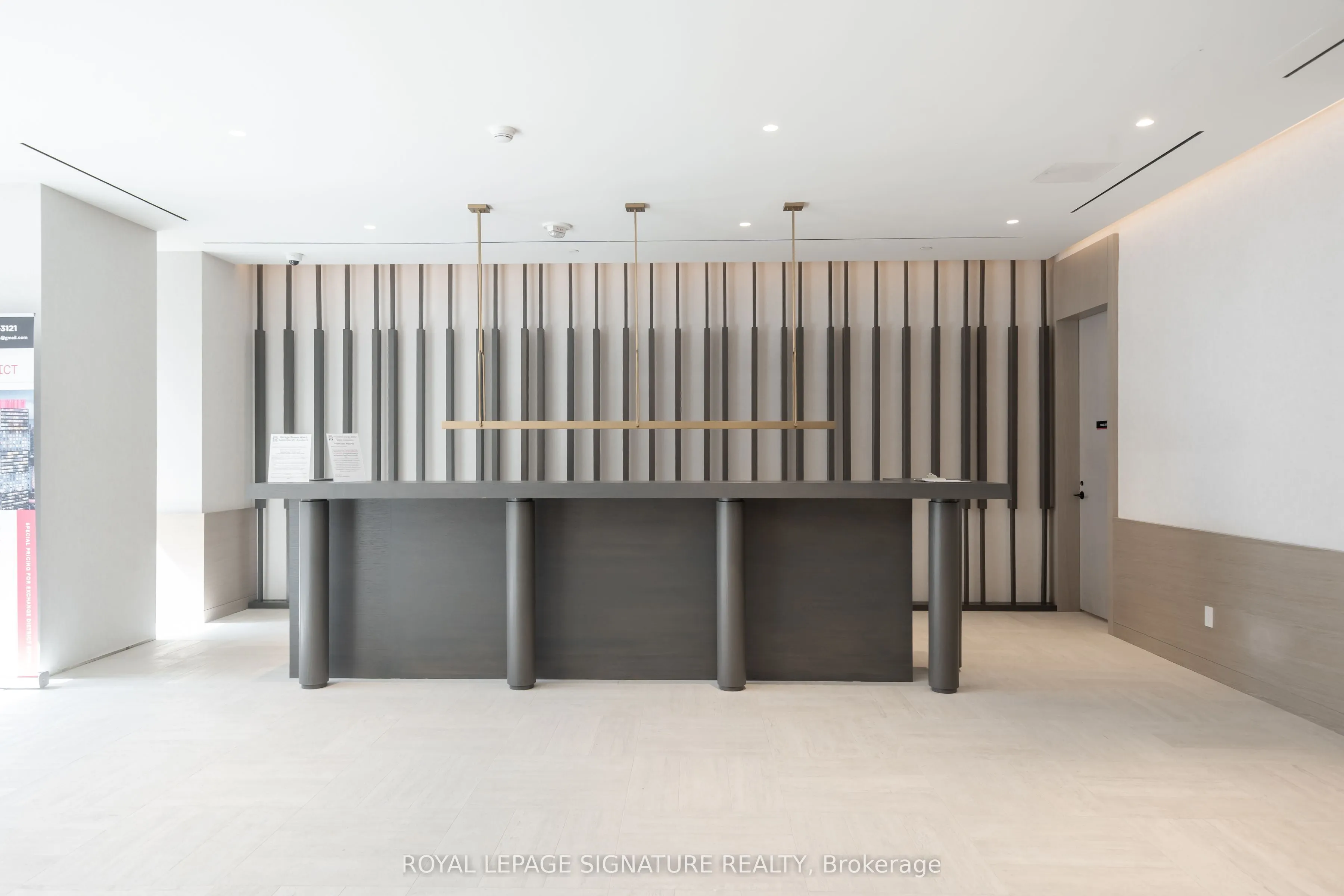 4015 The Exchange