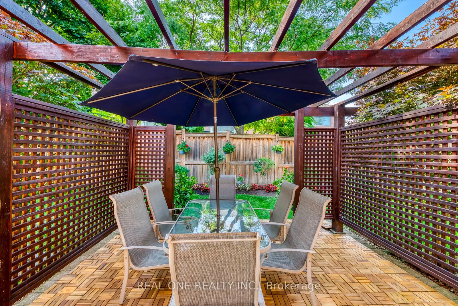 2751 Duncairn Drive