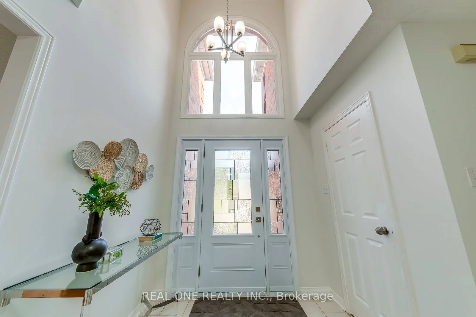 2751 Duncairn Drive