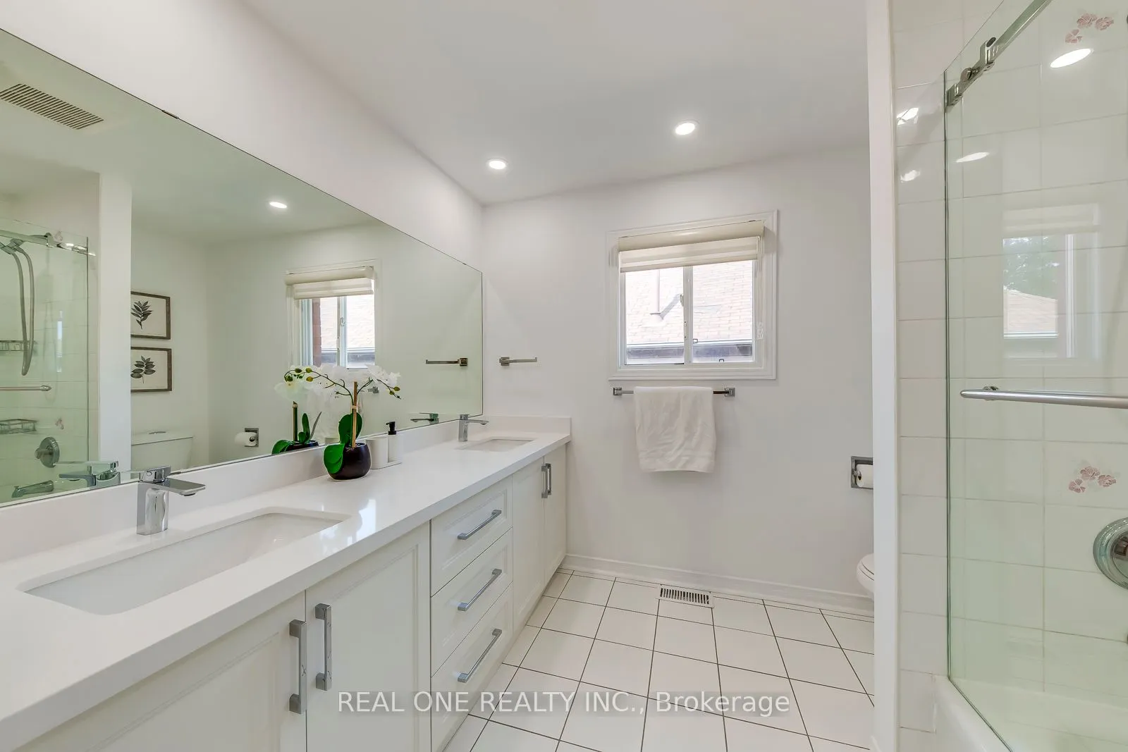 2751 Duncairn Drive
