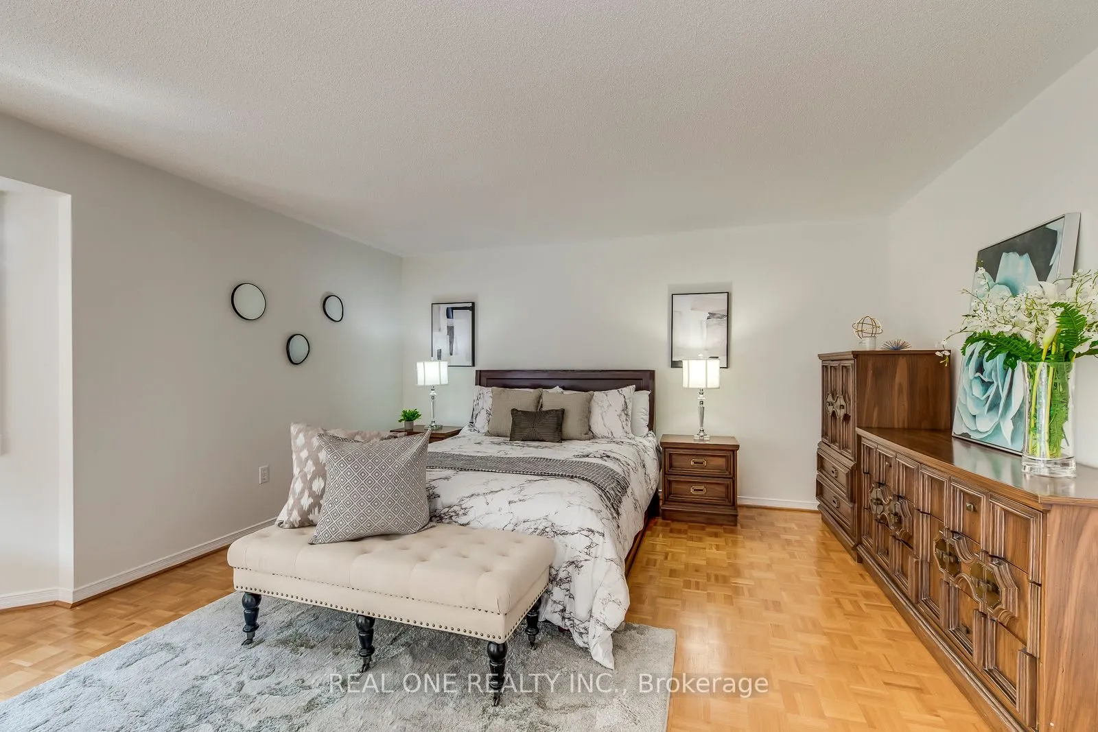 2751 Duncairn Drive