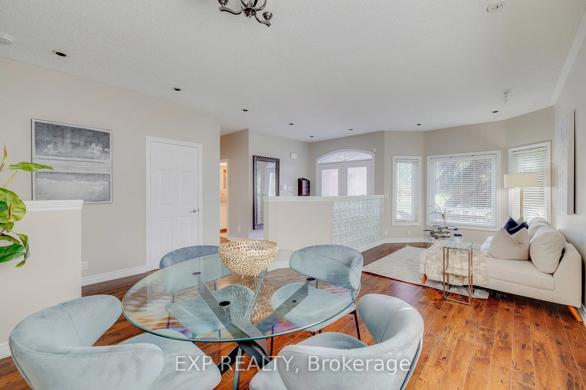 633 Avonwick Avenue