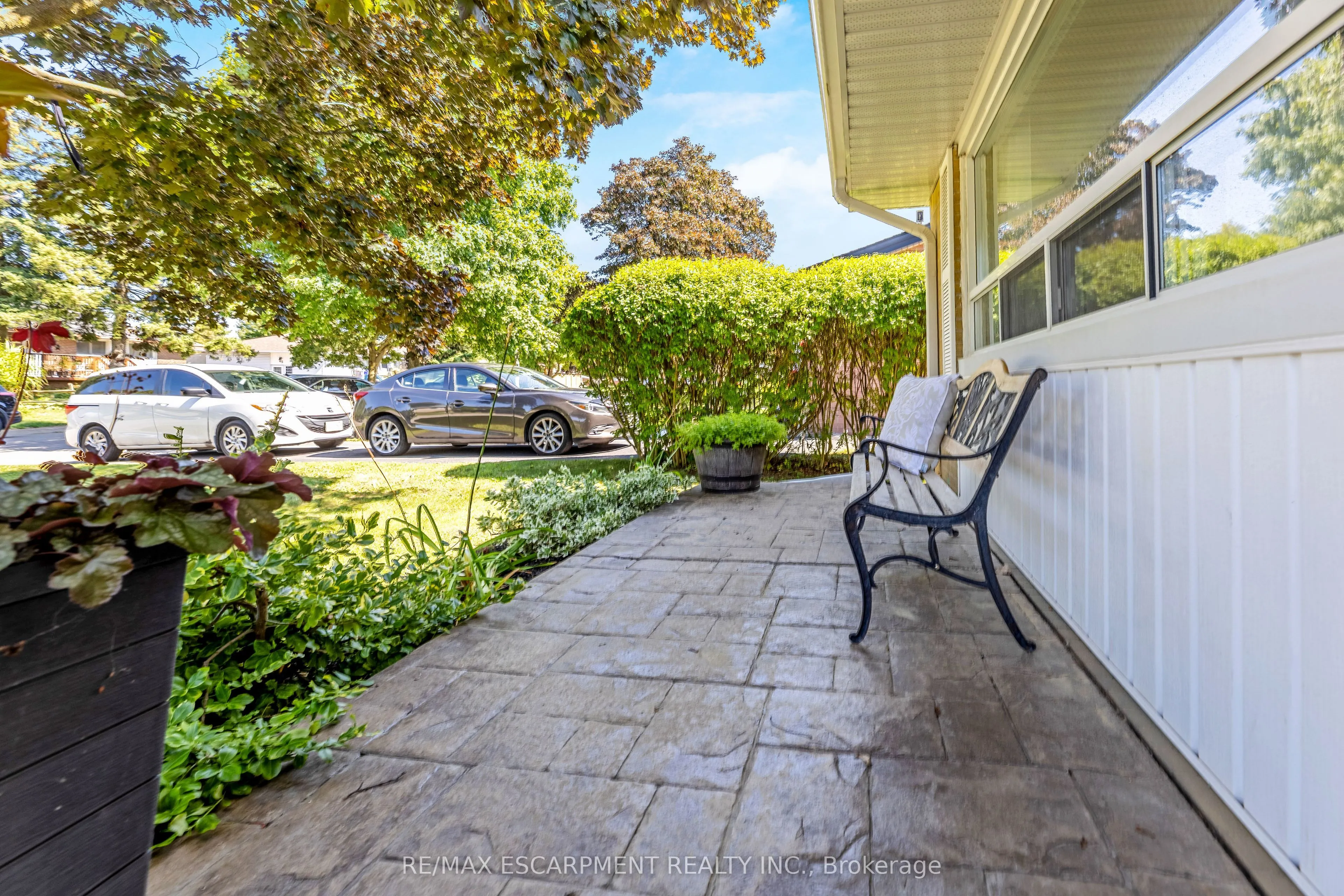 38 Mowbray Place