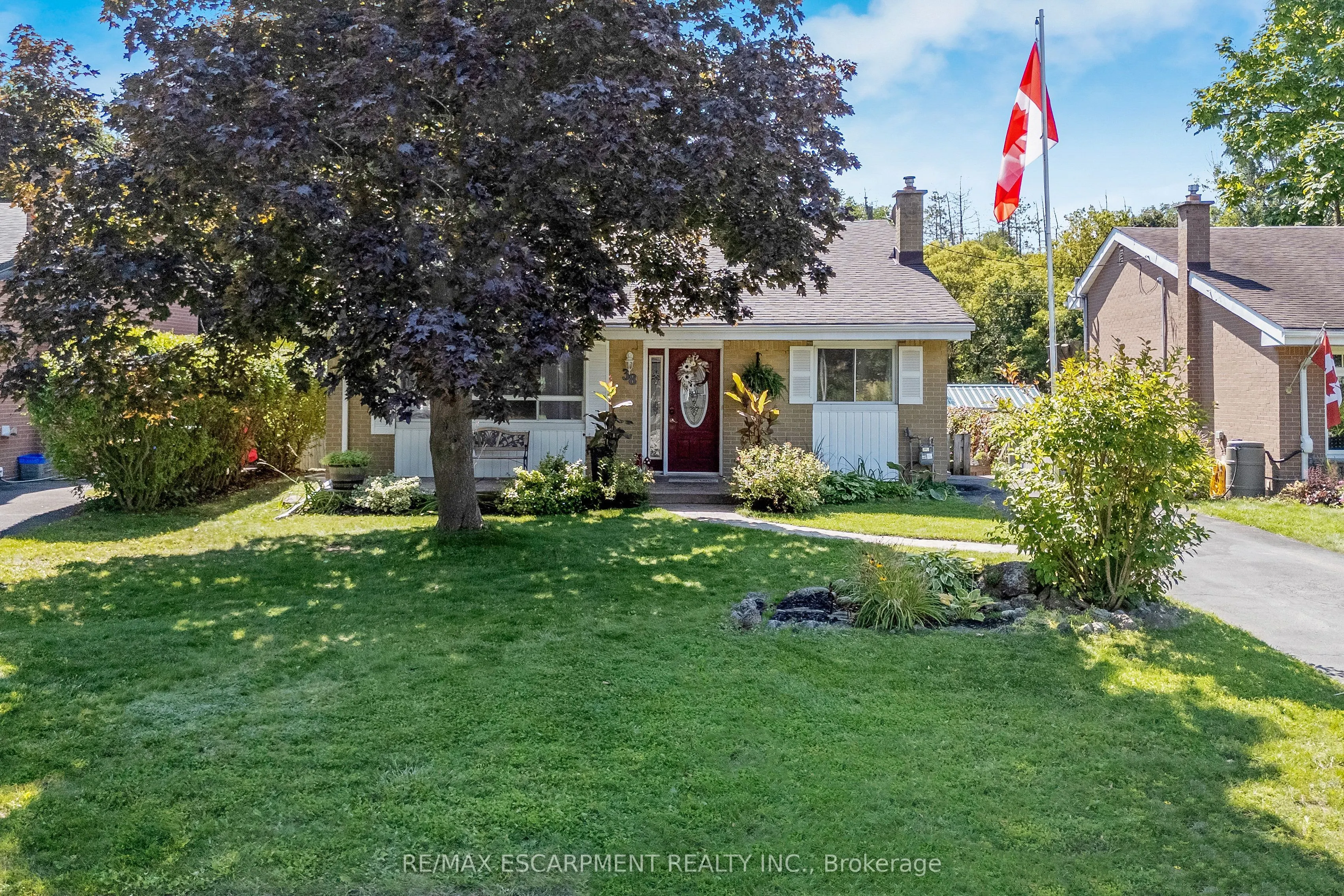 38 Mowbray Place