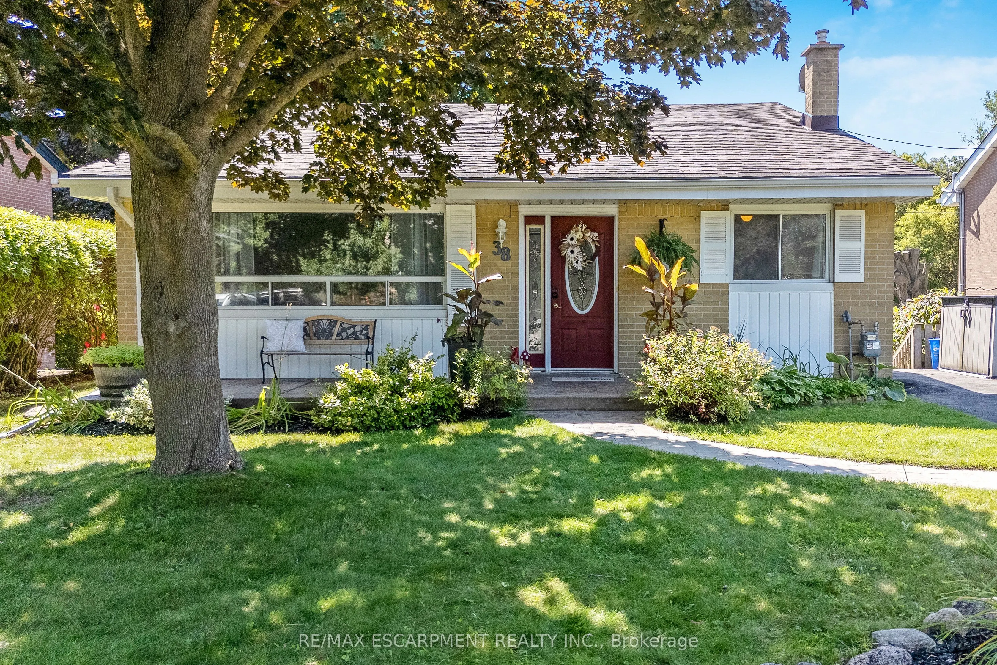 38 Mowbray Place