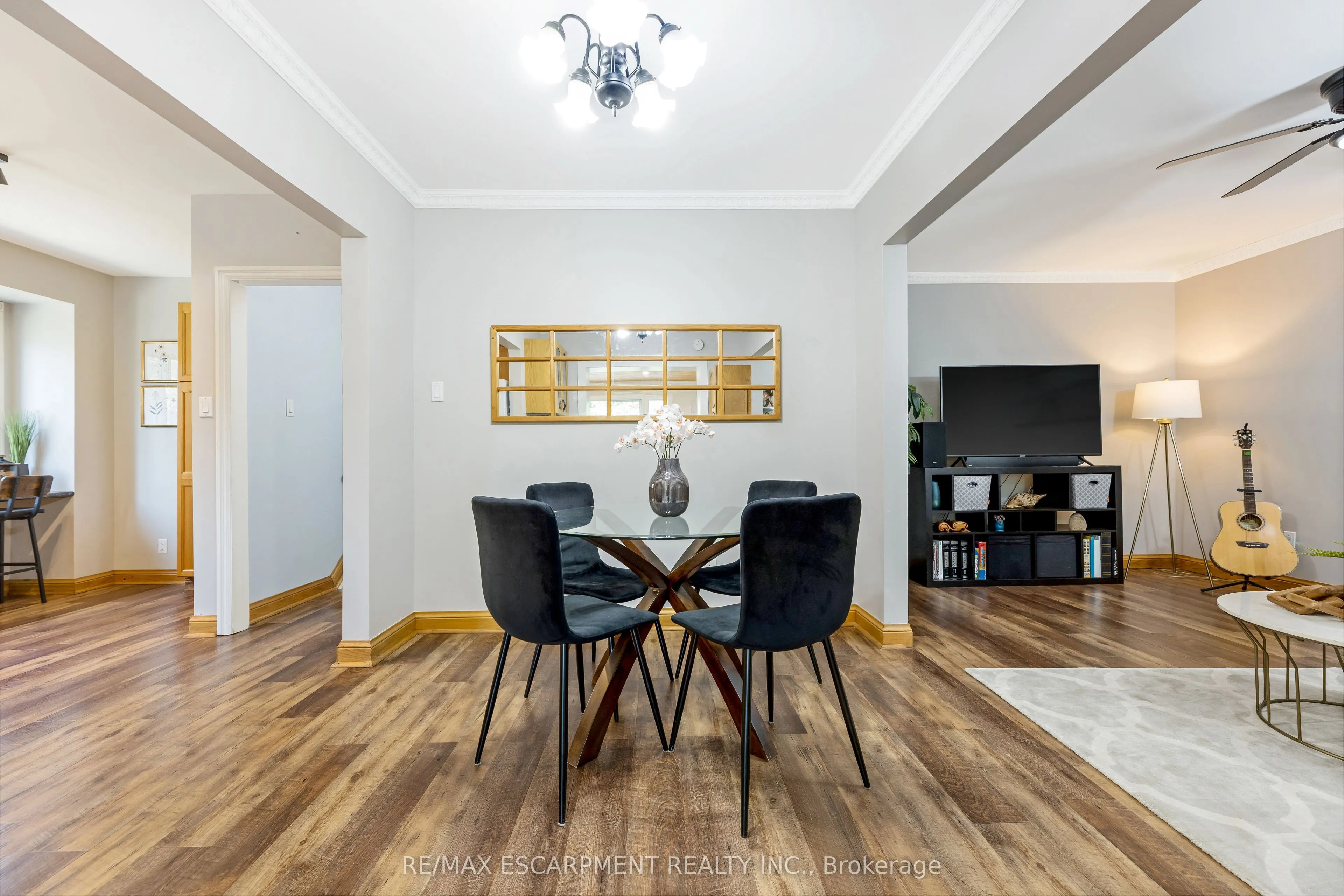 38 Mowbray Place