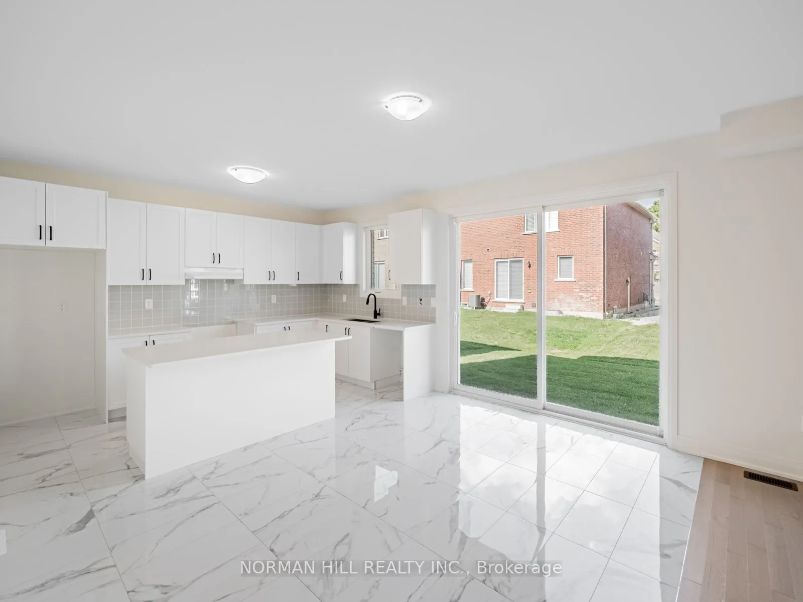 7 Lilestone Drive
