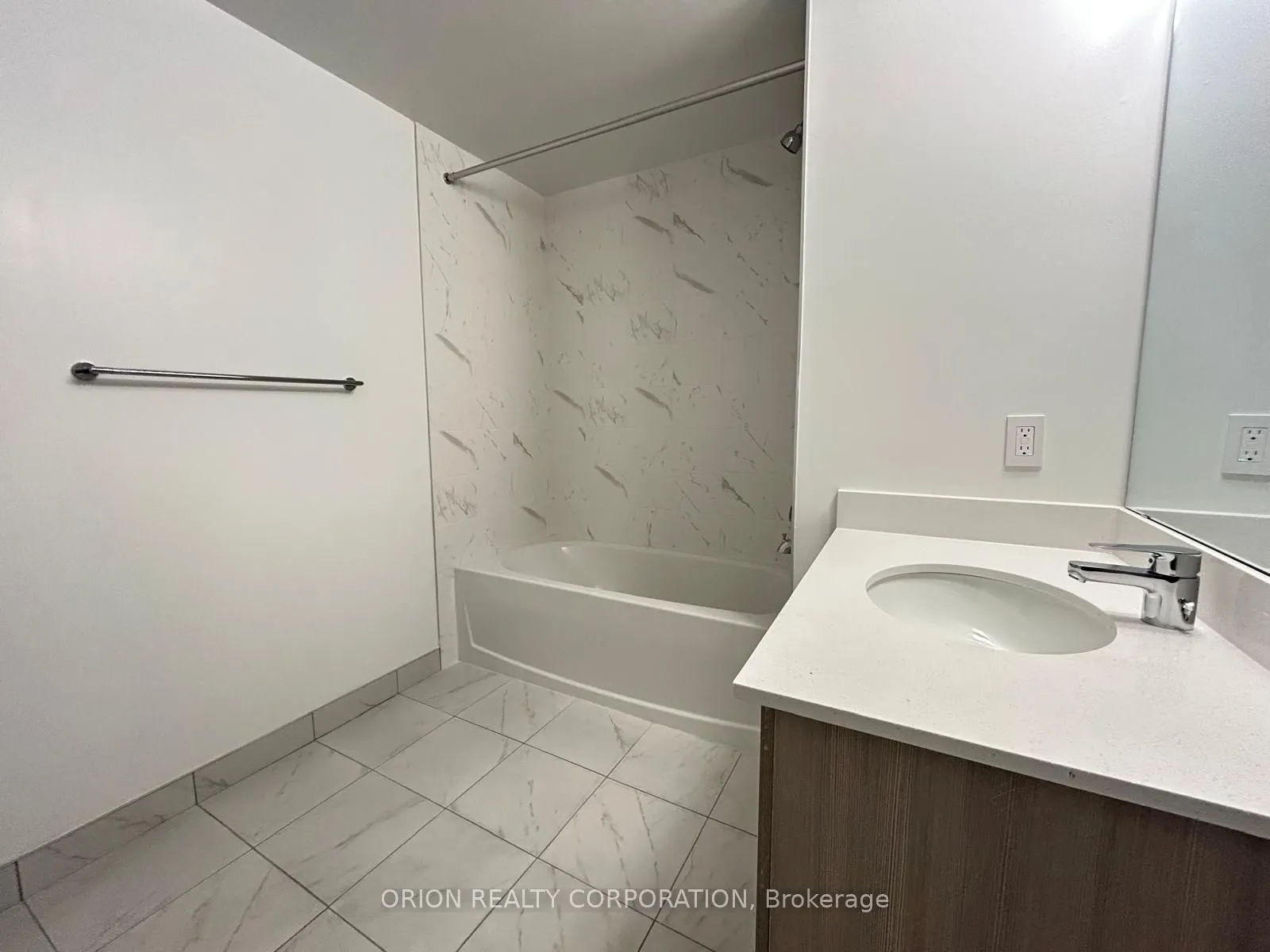 556 Marlee Avenue, #428