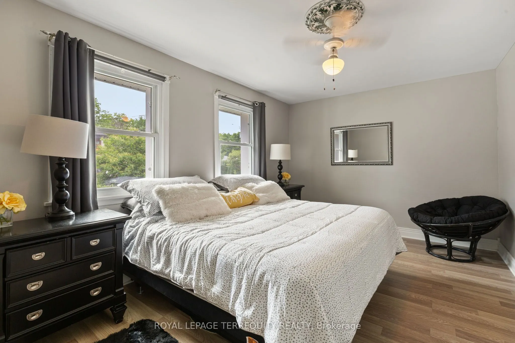353 KINGSLEIGH Court