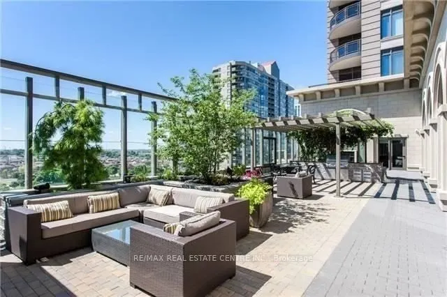 385 Prince Of Wales Drive