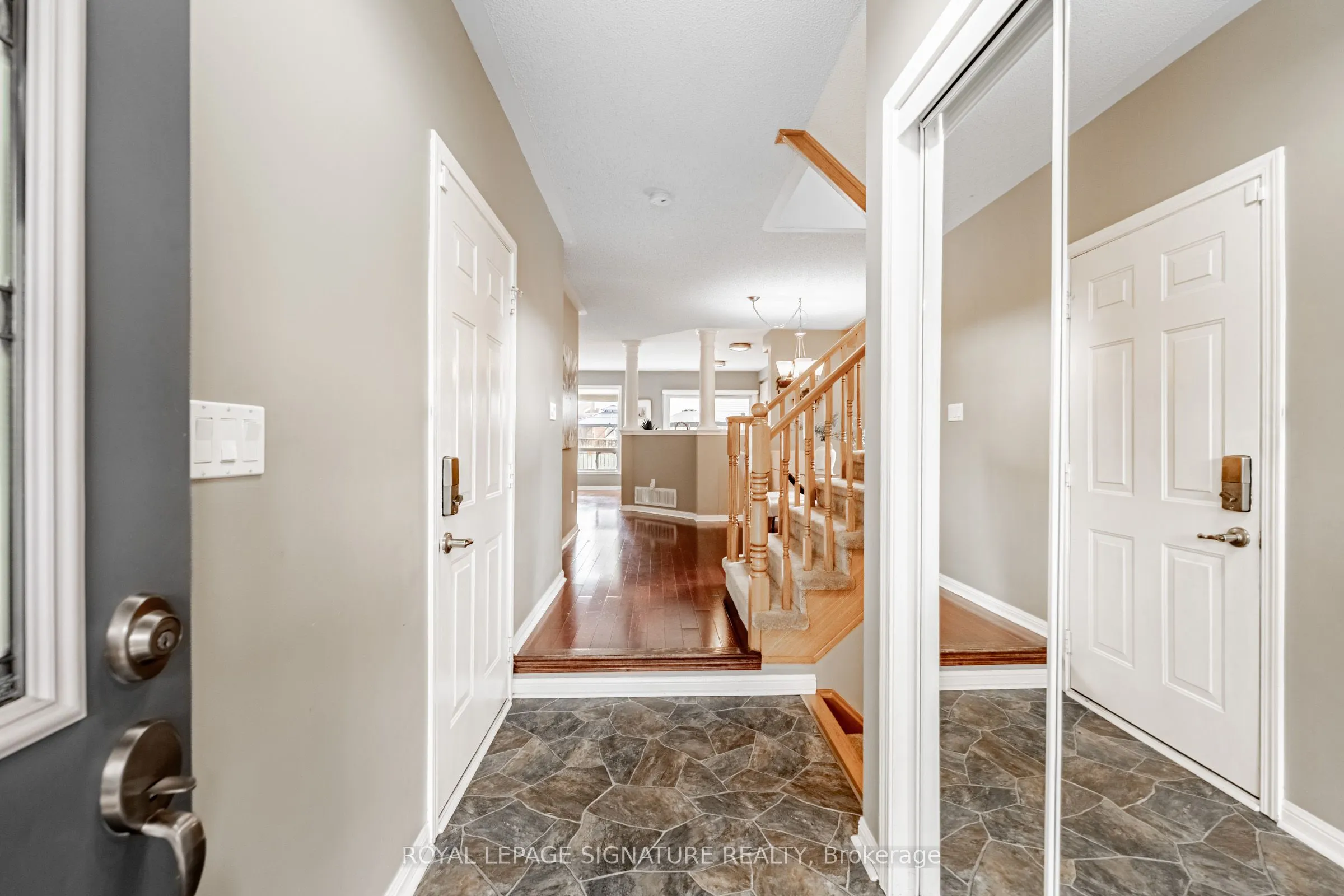 402 Baverstockstock Crescent