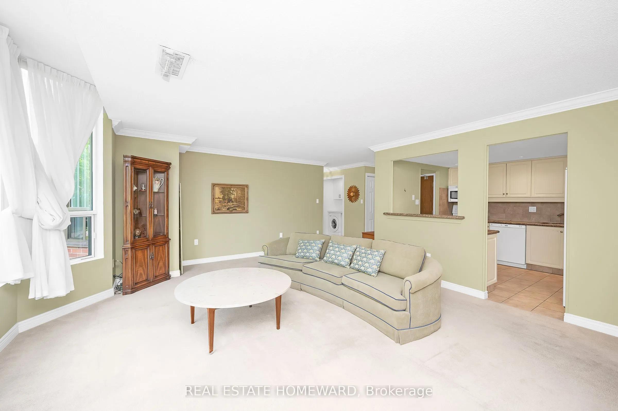 2121 Lakeshore Road, #203