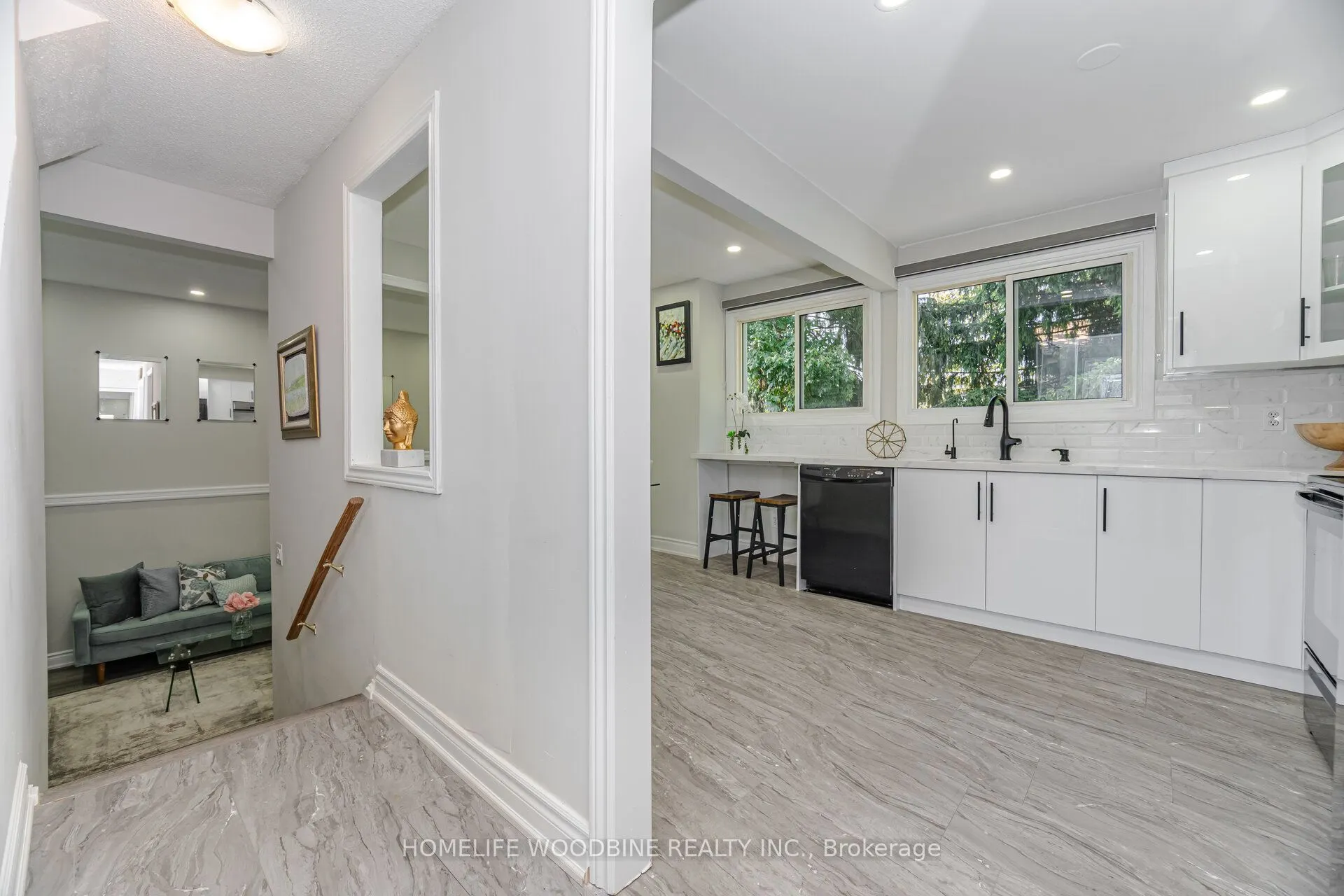 22 Highview Trail