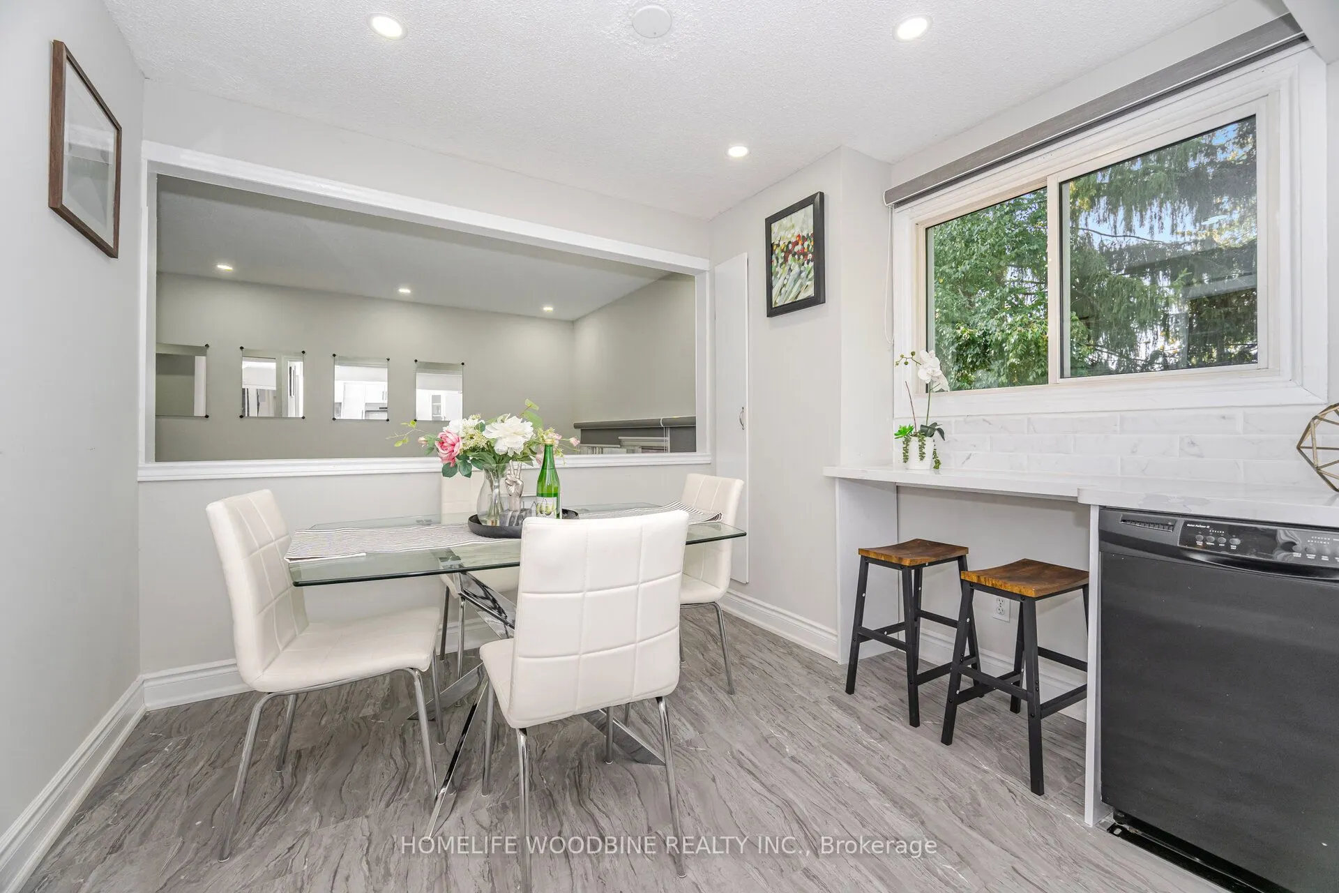 22 Highview Trail