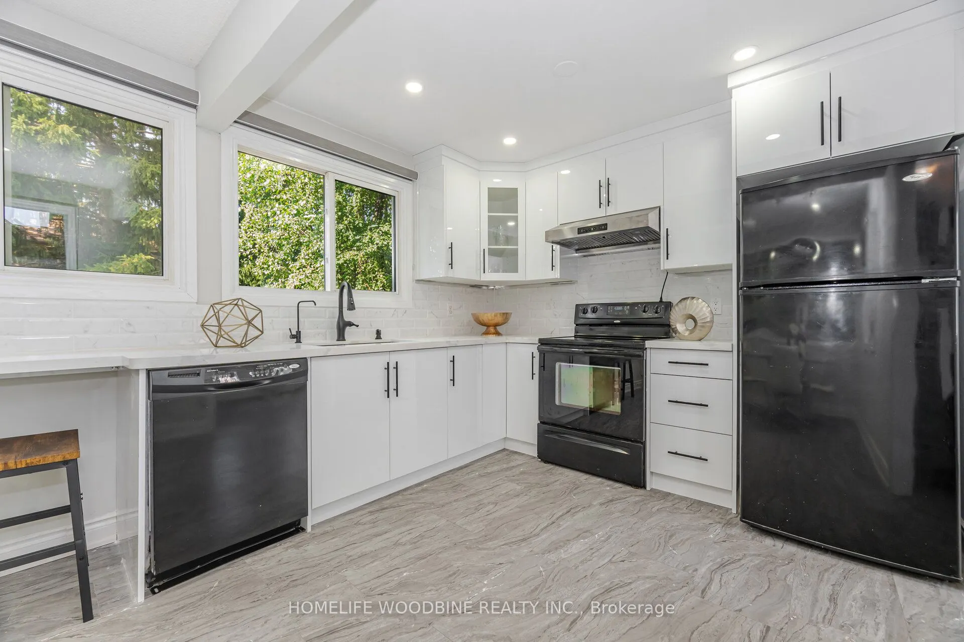 22 Highview Trail