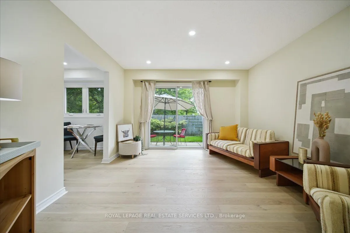 19 Millsborough Crescent