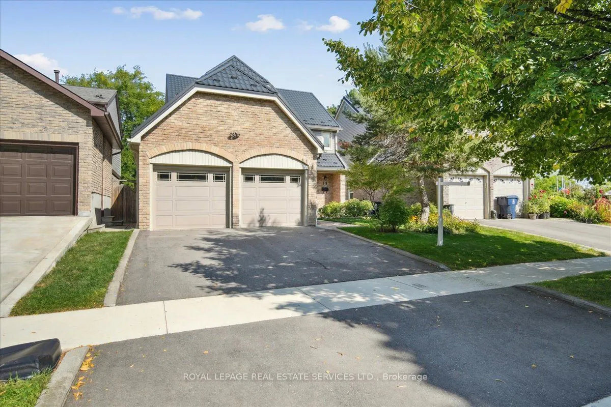 19 Millsborough Crescent