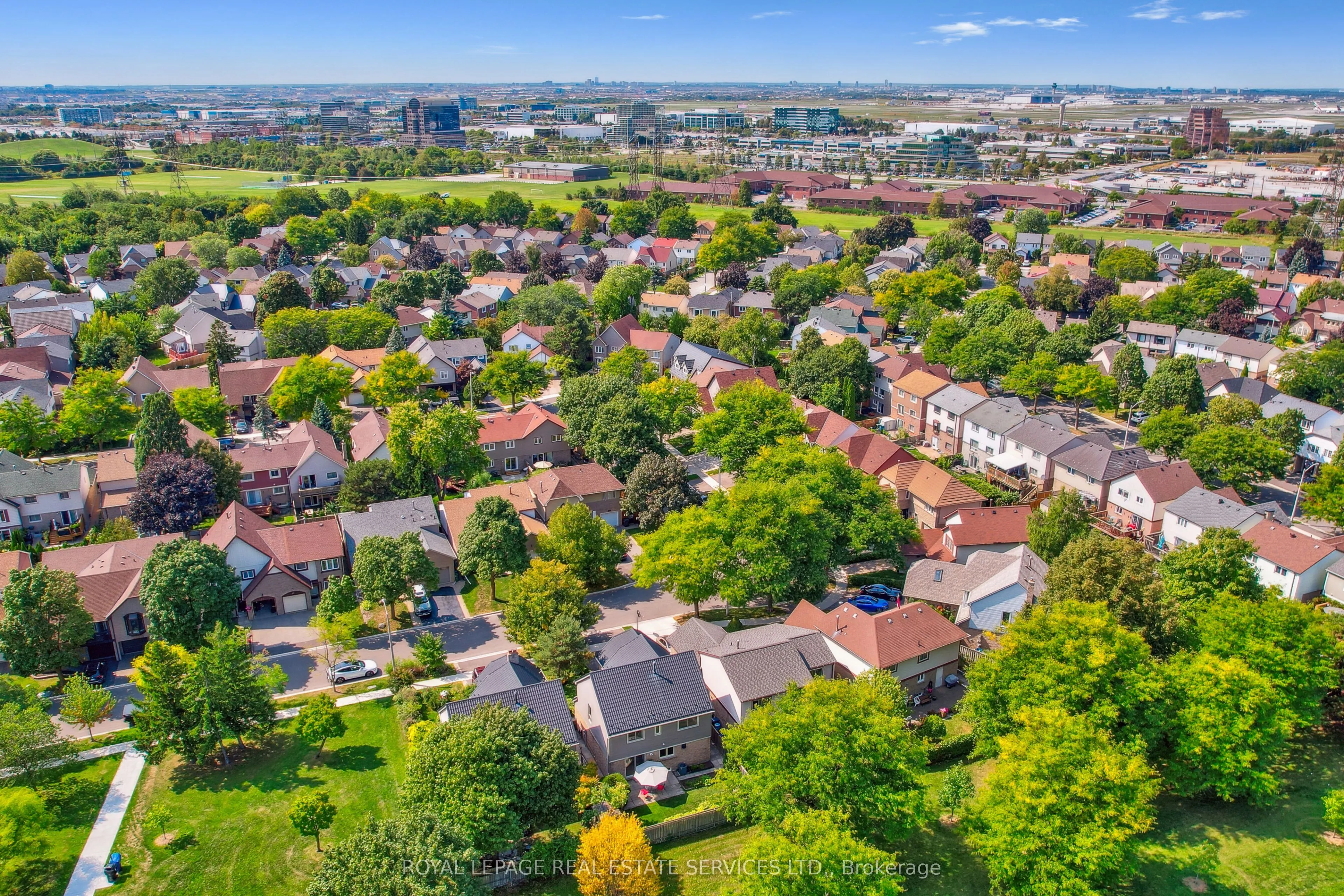 19 Millsborough Crescent