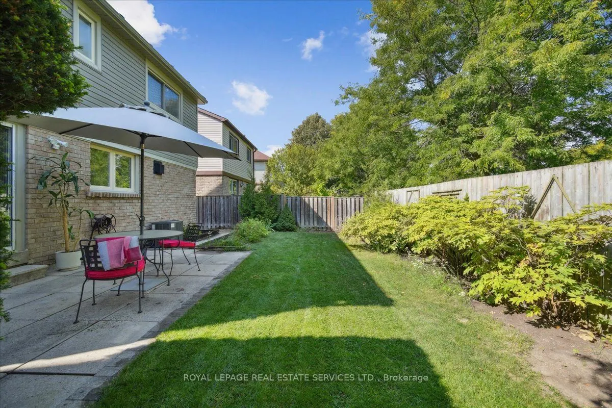 19 Millsborough Crescent